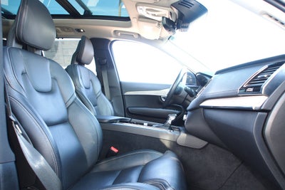 2022 Volvo XC90 Inscription