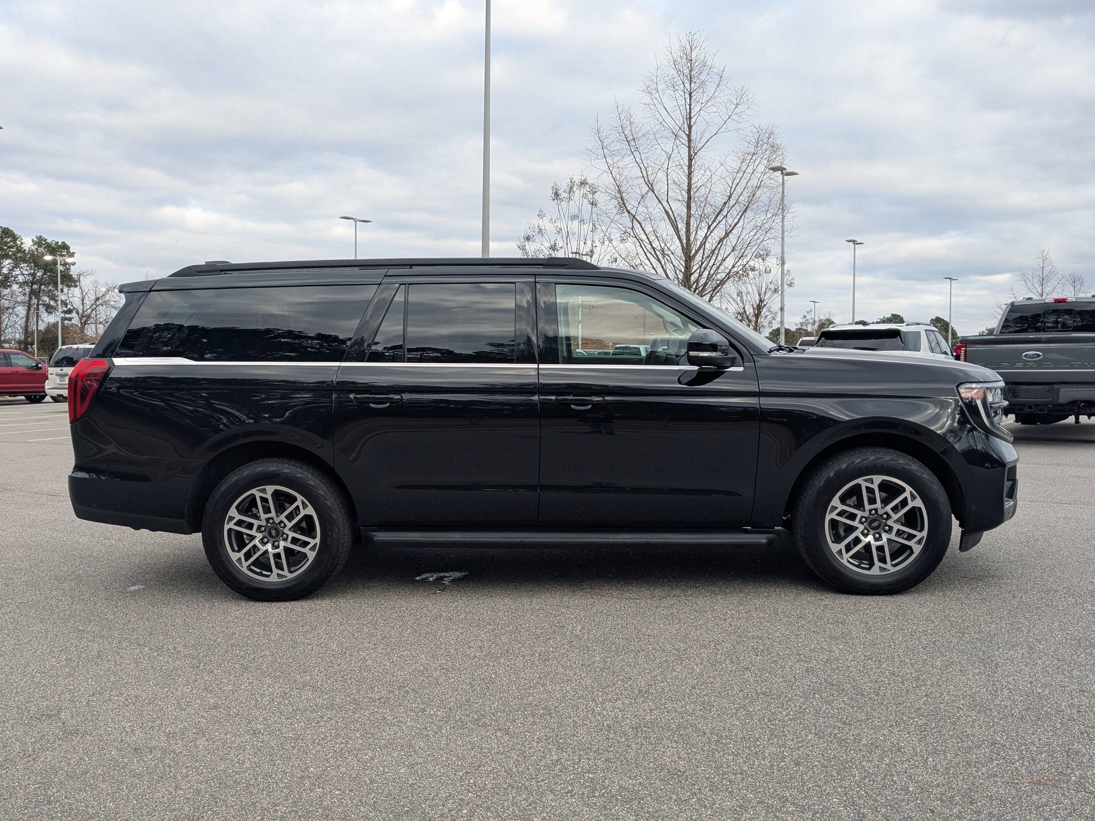 2025 Ford Expedition Max Active