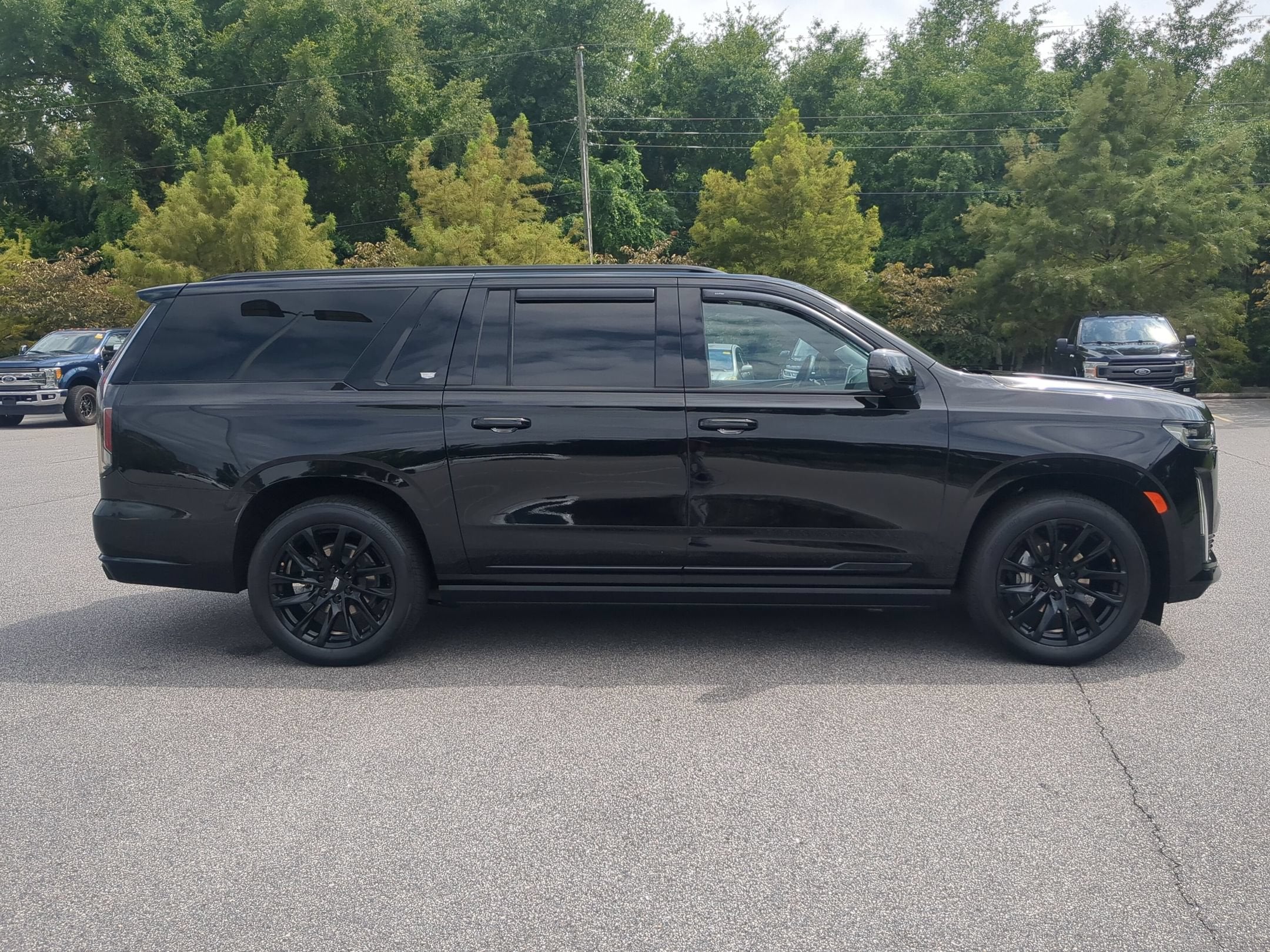 2024 Cadillac Escalade ESV 4WD Sport Platinum