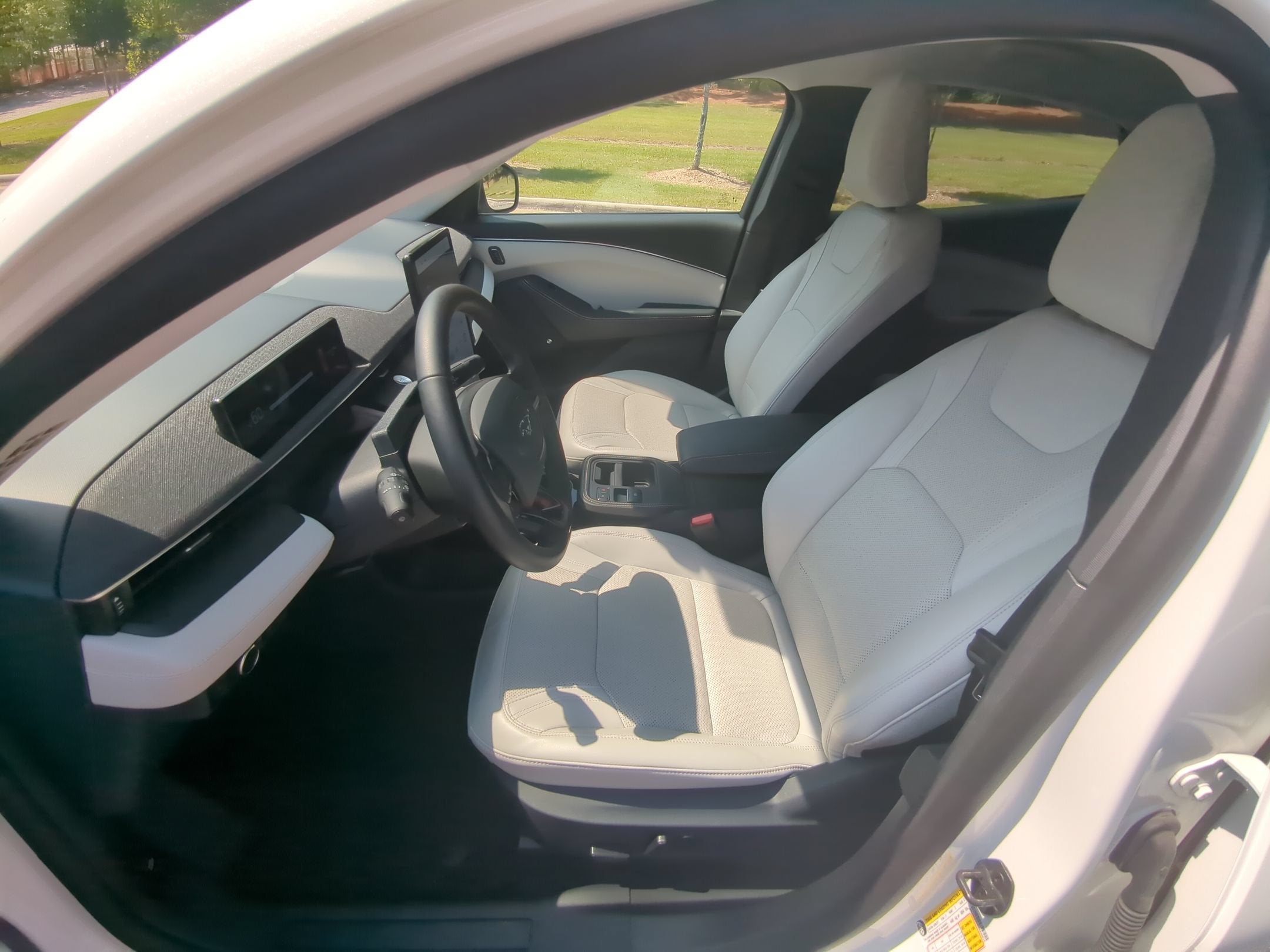 2025 Ford Mustang Mach-E Premium