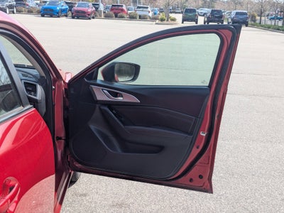 2017 Mazda Mazda3 5-Door Touring 2.5