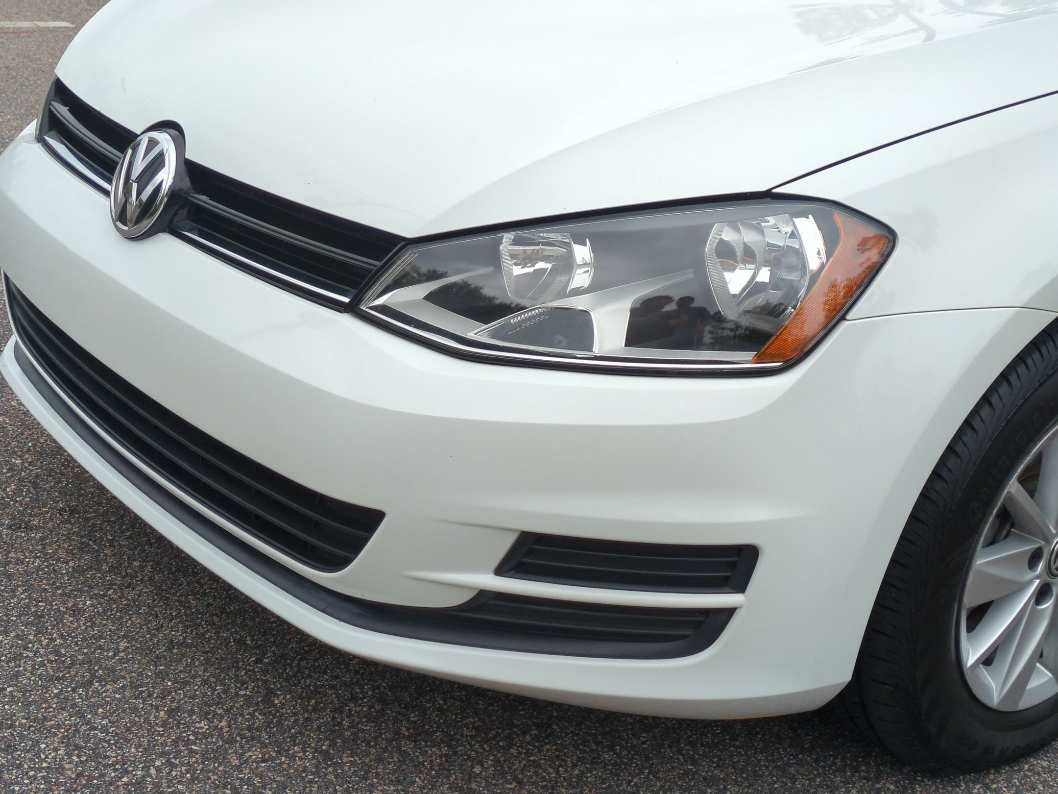 2016 Volkswagen Golf TSI S