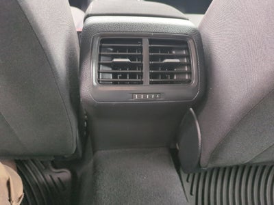 2016 Volkswagen Golf TSI S
