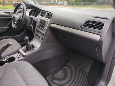 2016 Volkswagen Golf TSI S