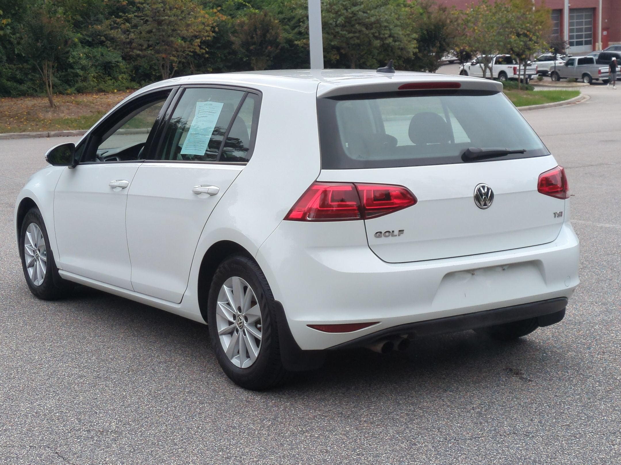 2016 Volkswagen Golf TSI S