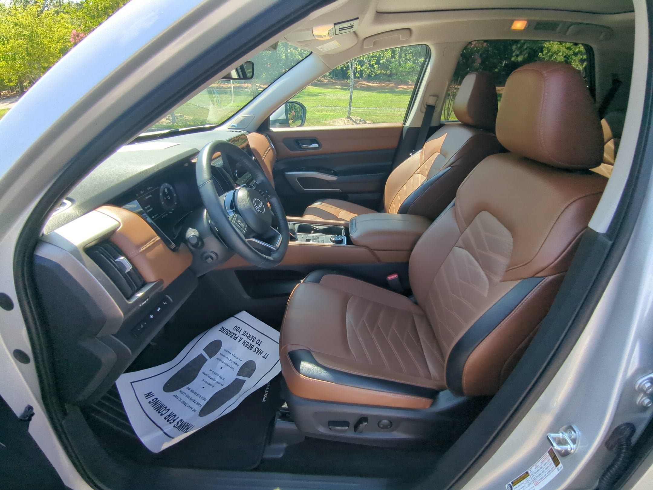 2024 Nissan Pathfinder Platinum