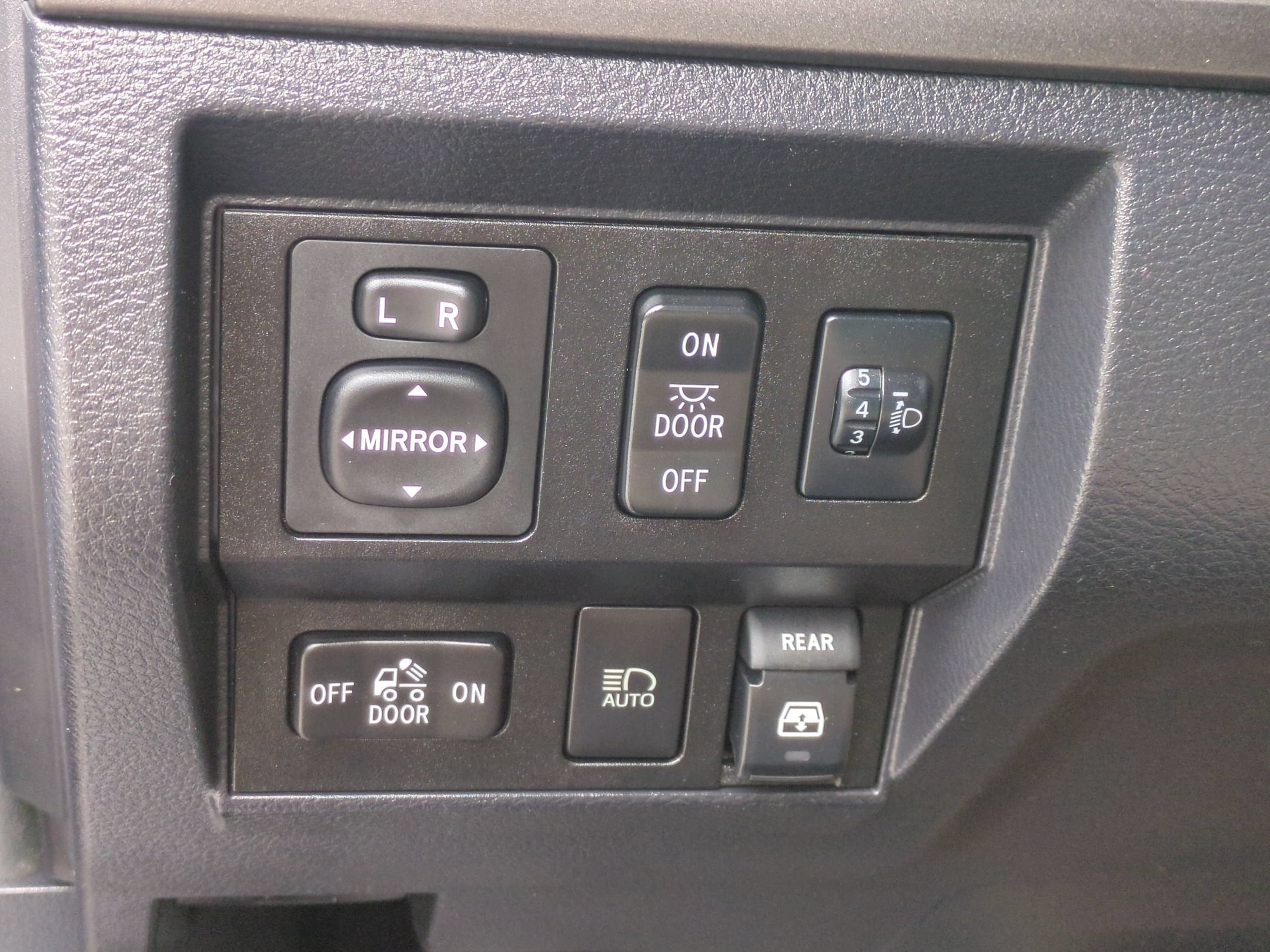 2018 Toyota Tundra 2WD SR5