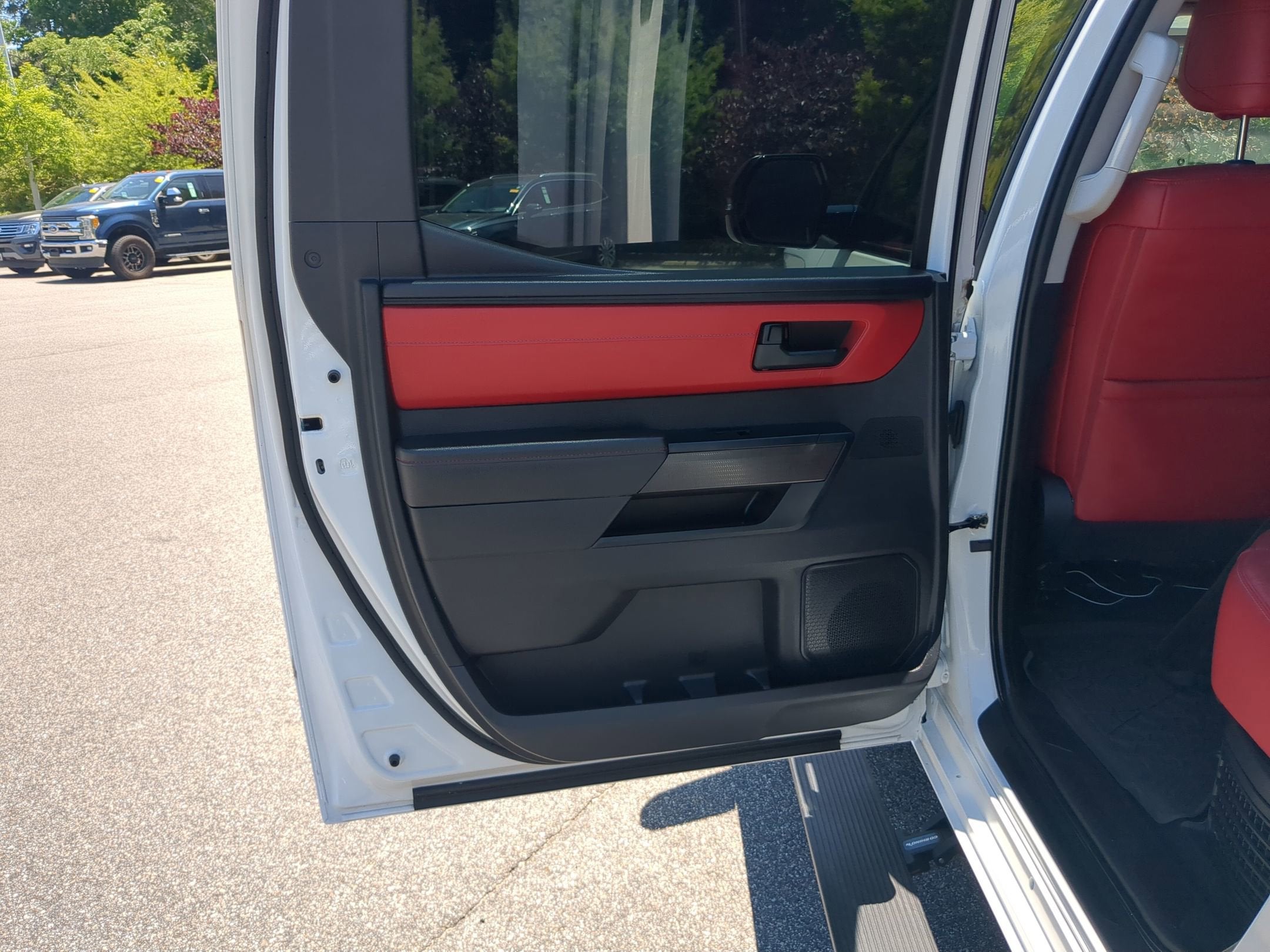 2022 Toyota Tundra 4WD TRD Pro Hybrid