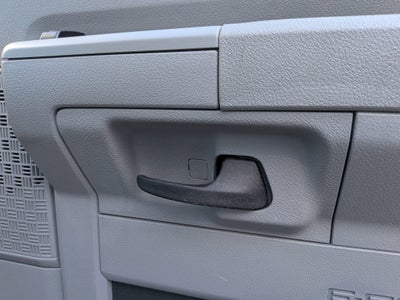 2024 Ford E-Series Cutaway Base