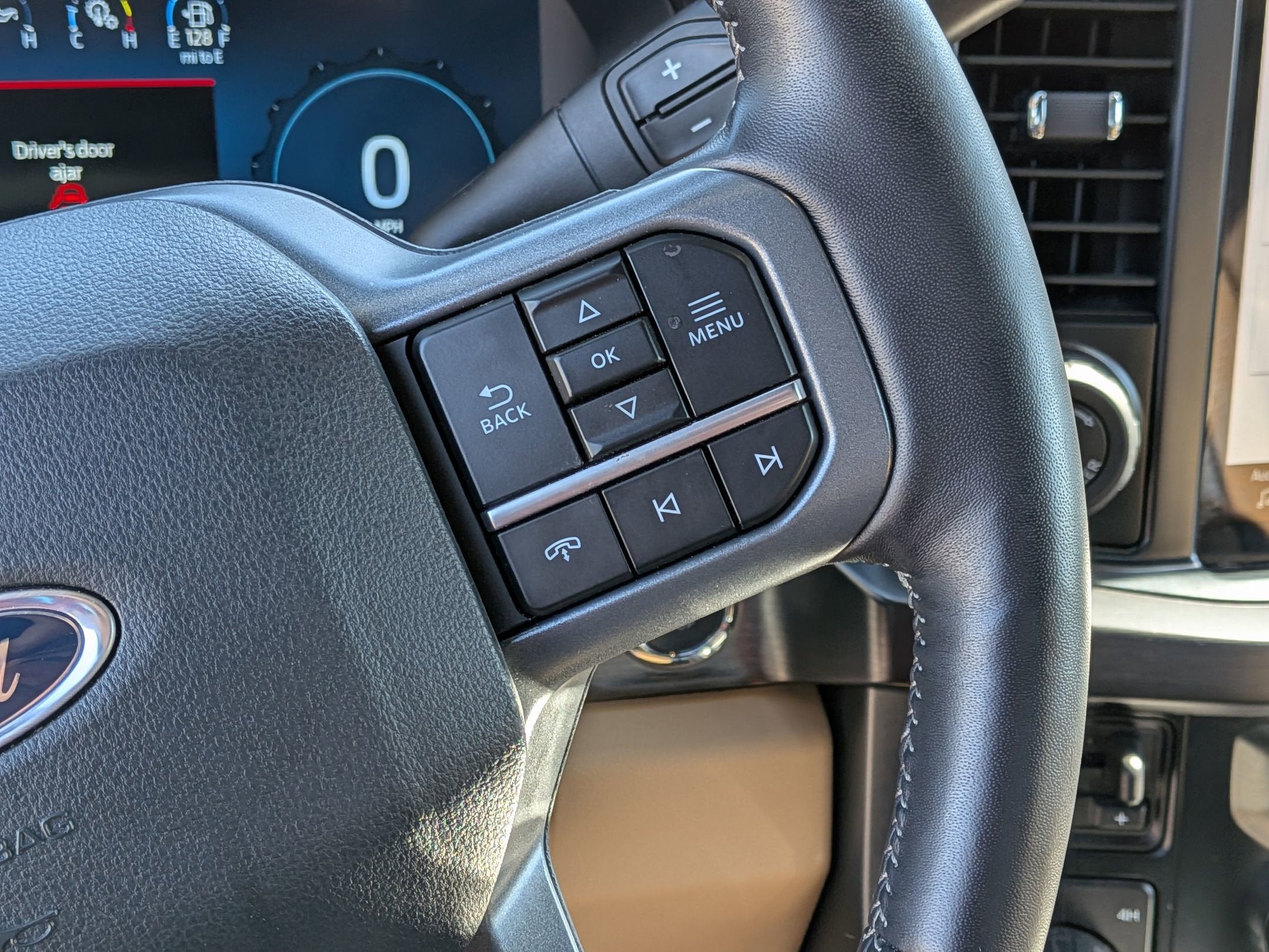 2024 Ford Super Duty F-350 SRW LARIAT