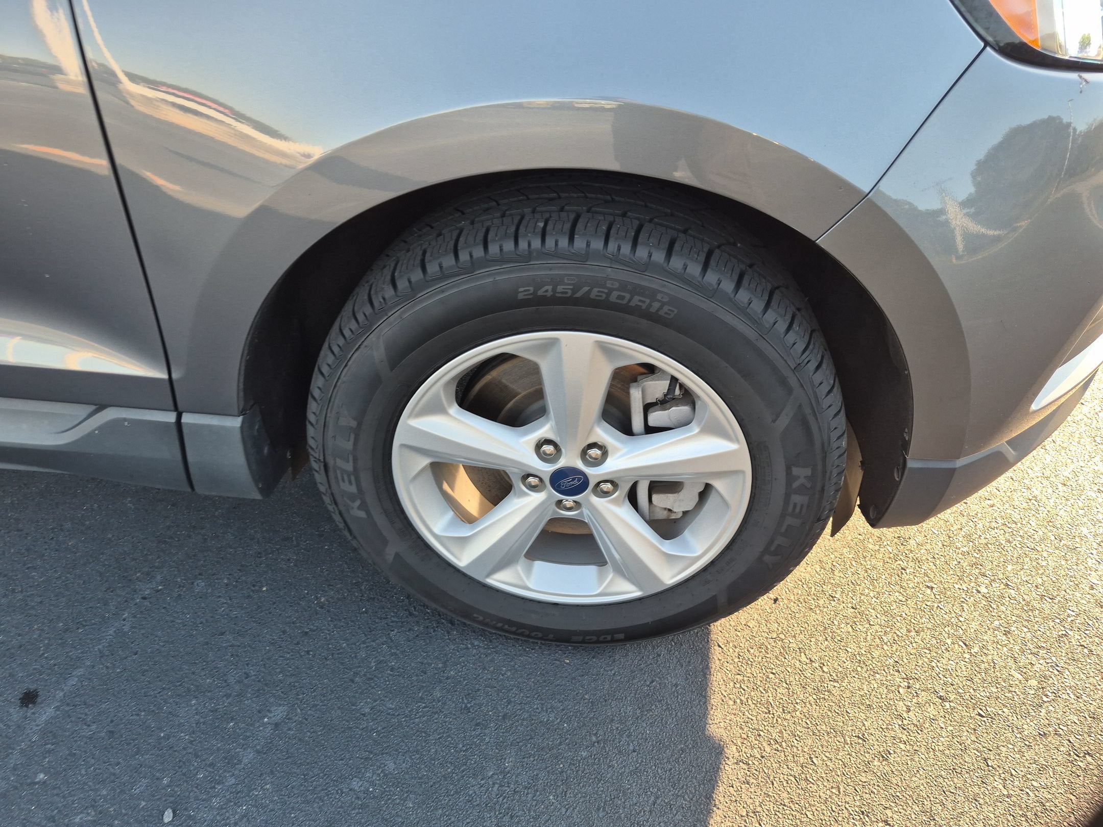 2022 Ford Edge SE