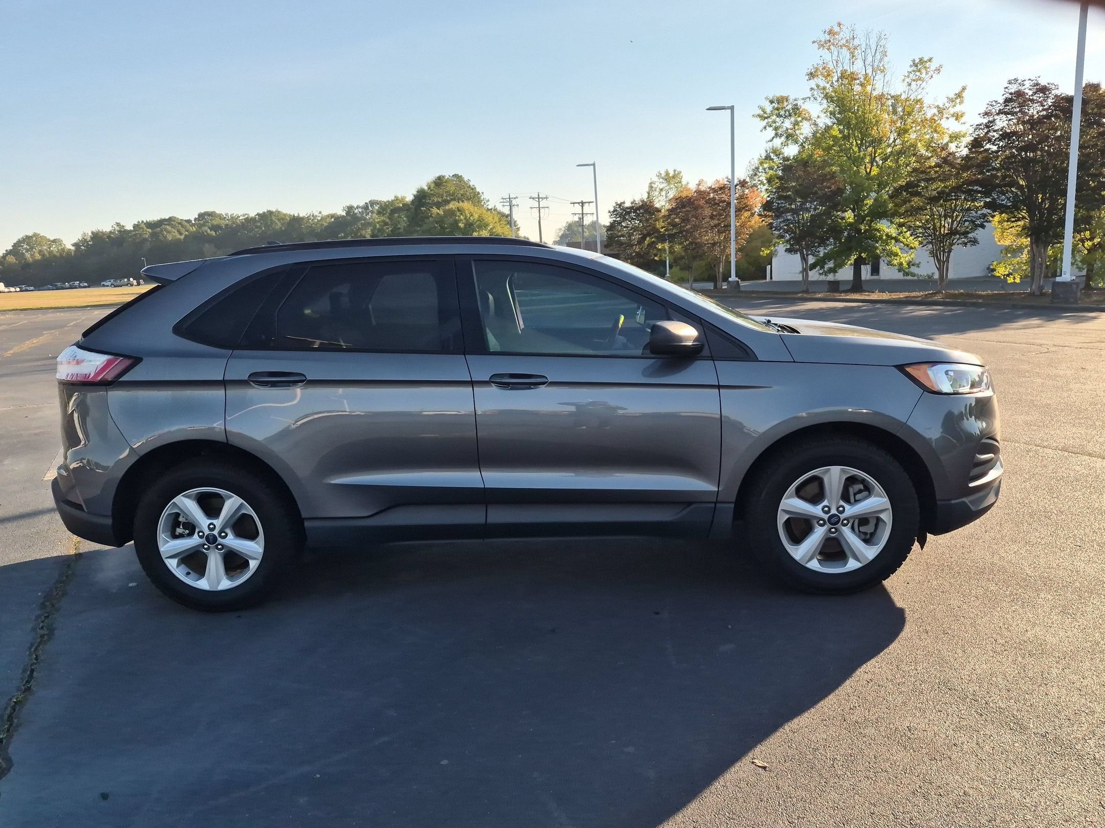 2022 Ford Edge SE