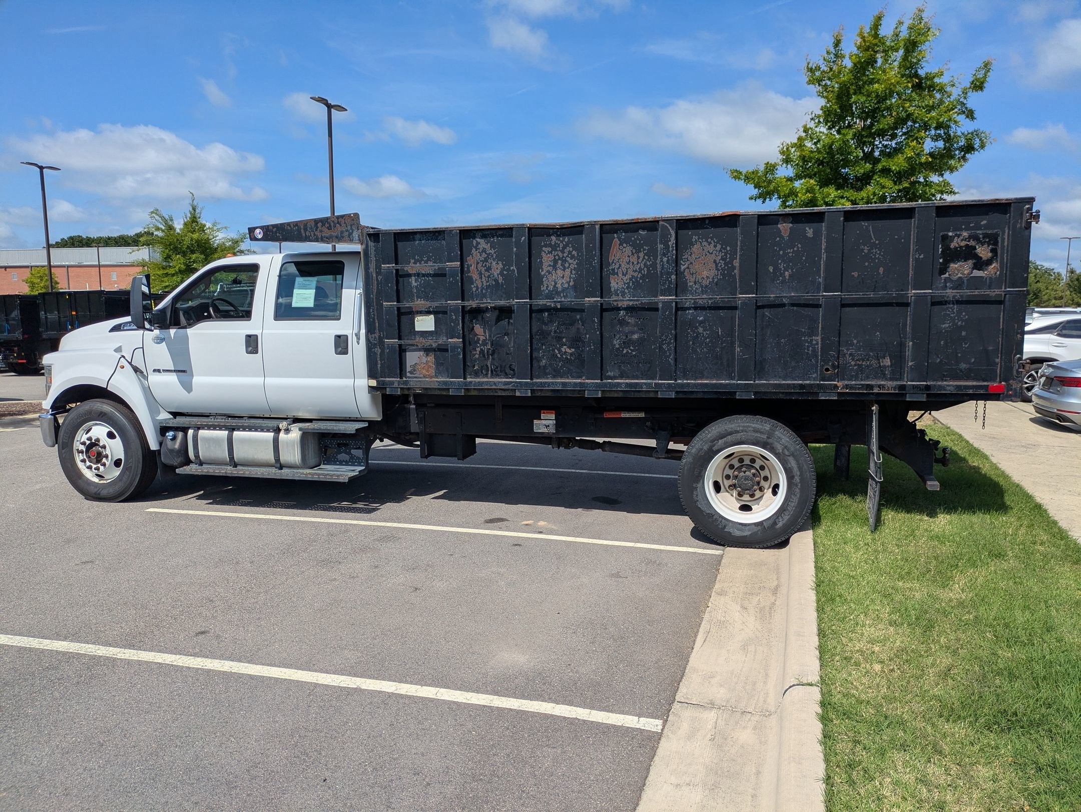 2017 Ford F-750SD Base