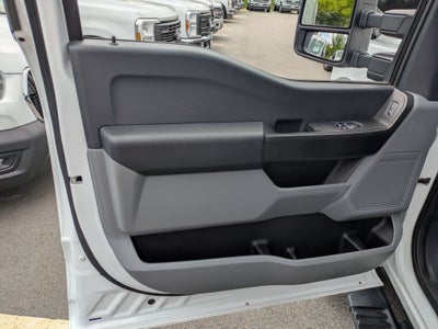 2024 Ford Super Duty F-550 DRW XL