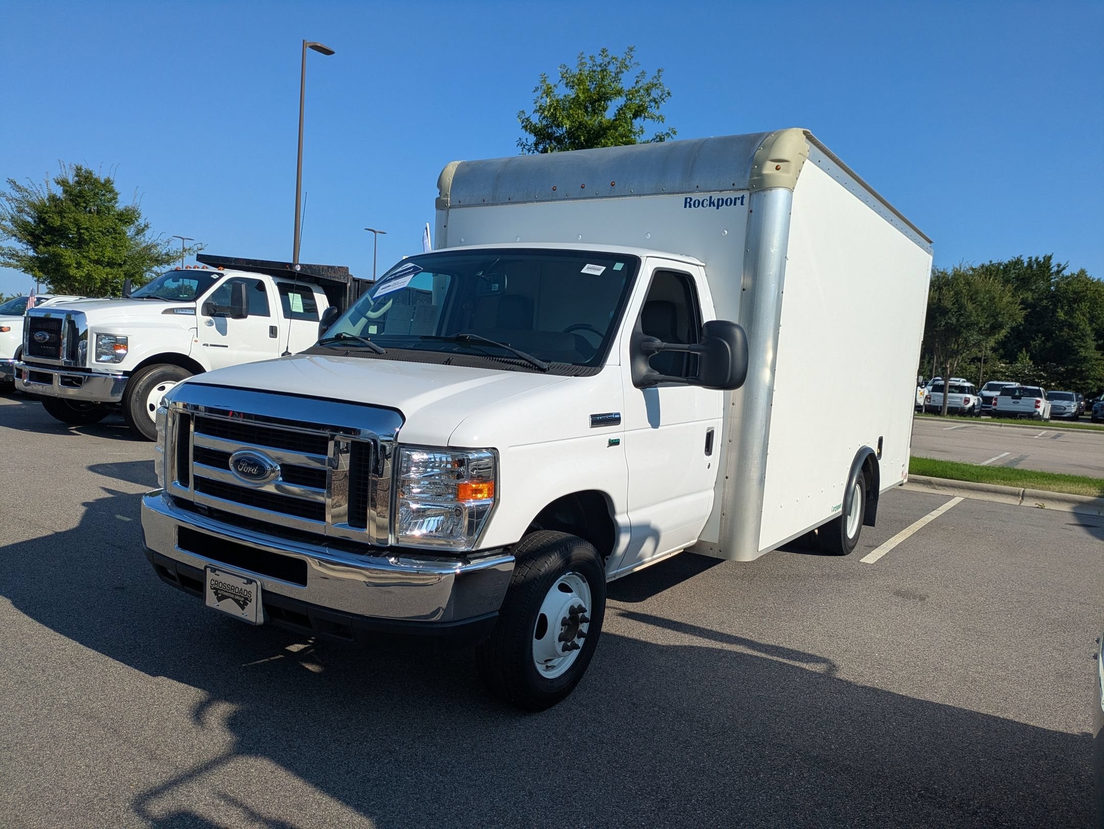 2018 Ford E-Series Cutaway Base