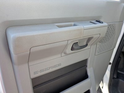 2021 Ford E-Series Cutaway Base