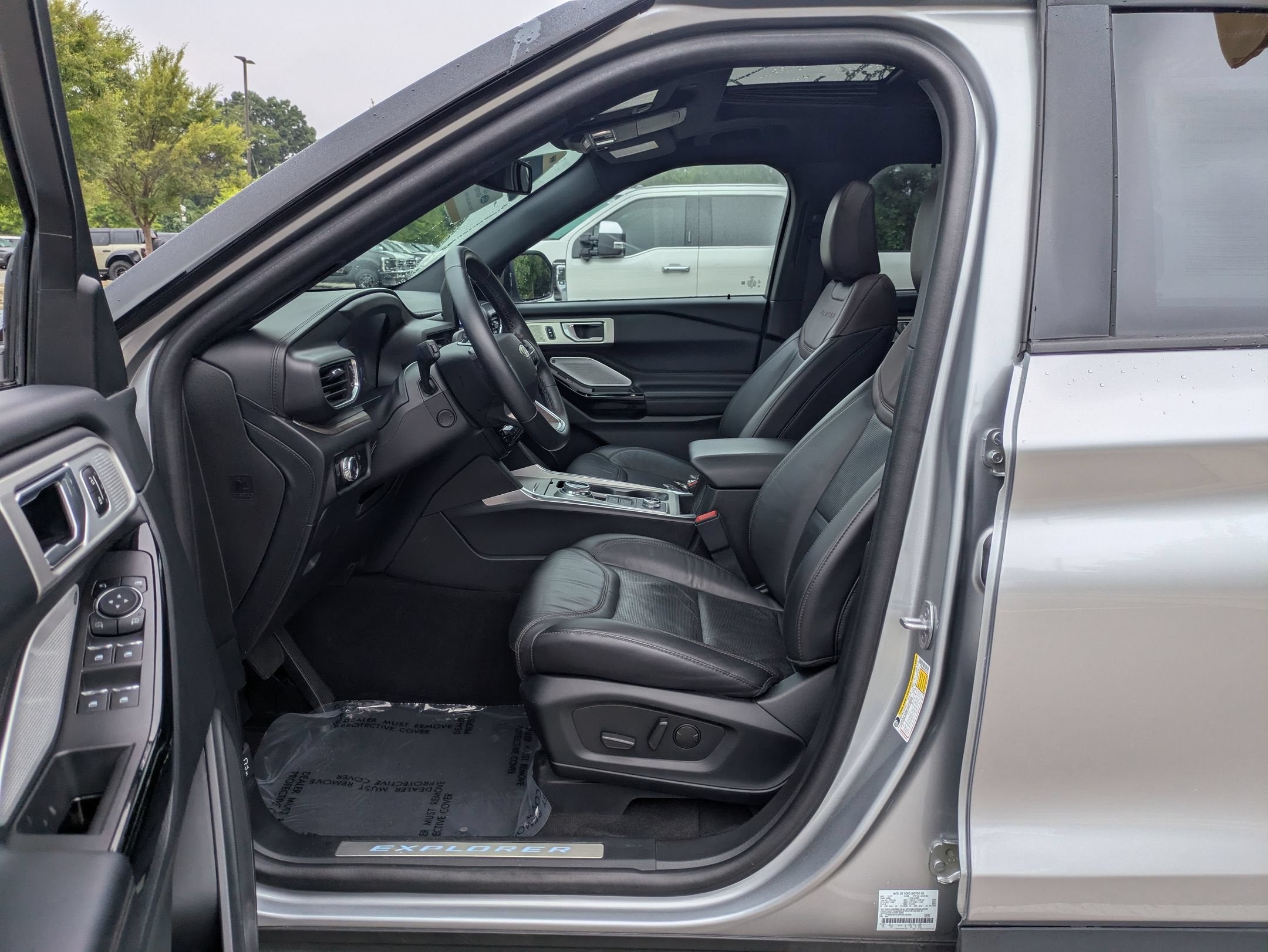 2023 Ford Explorer Platinum