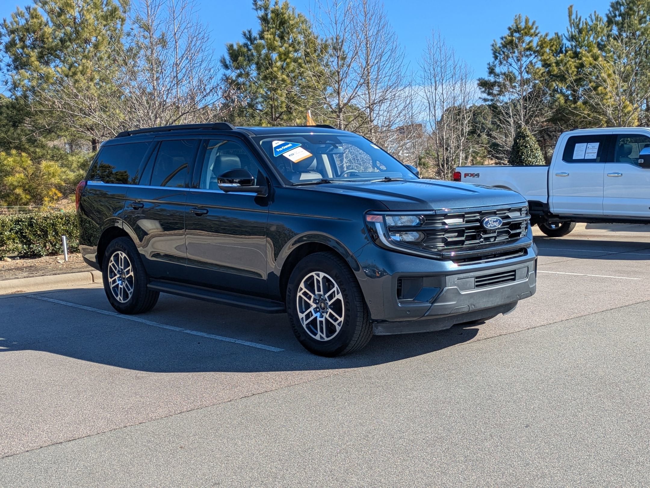 2025 Ford Expedition Active