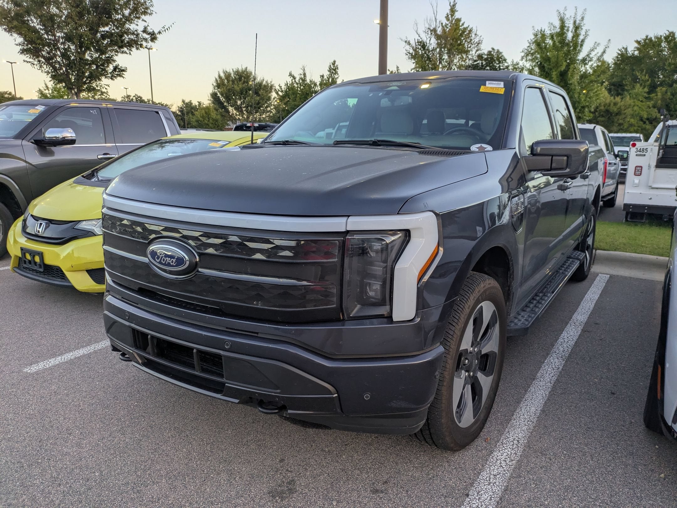 2022 Ford F-150 Lightning Platinum