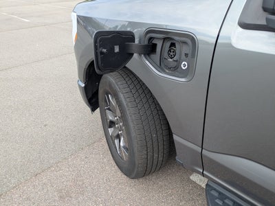 2024 Ford F-150 Lightning Flash