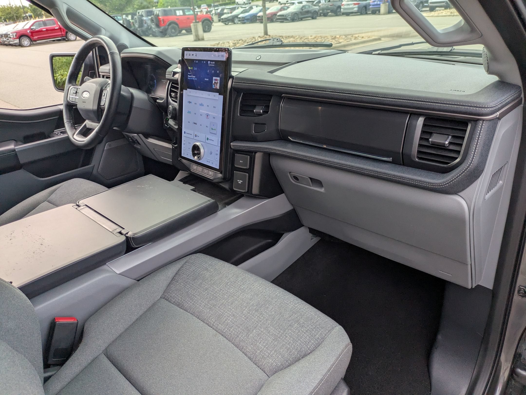 2024 Ford F-150 Lightning Flash