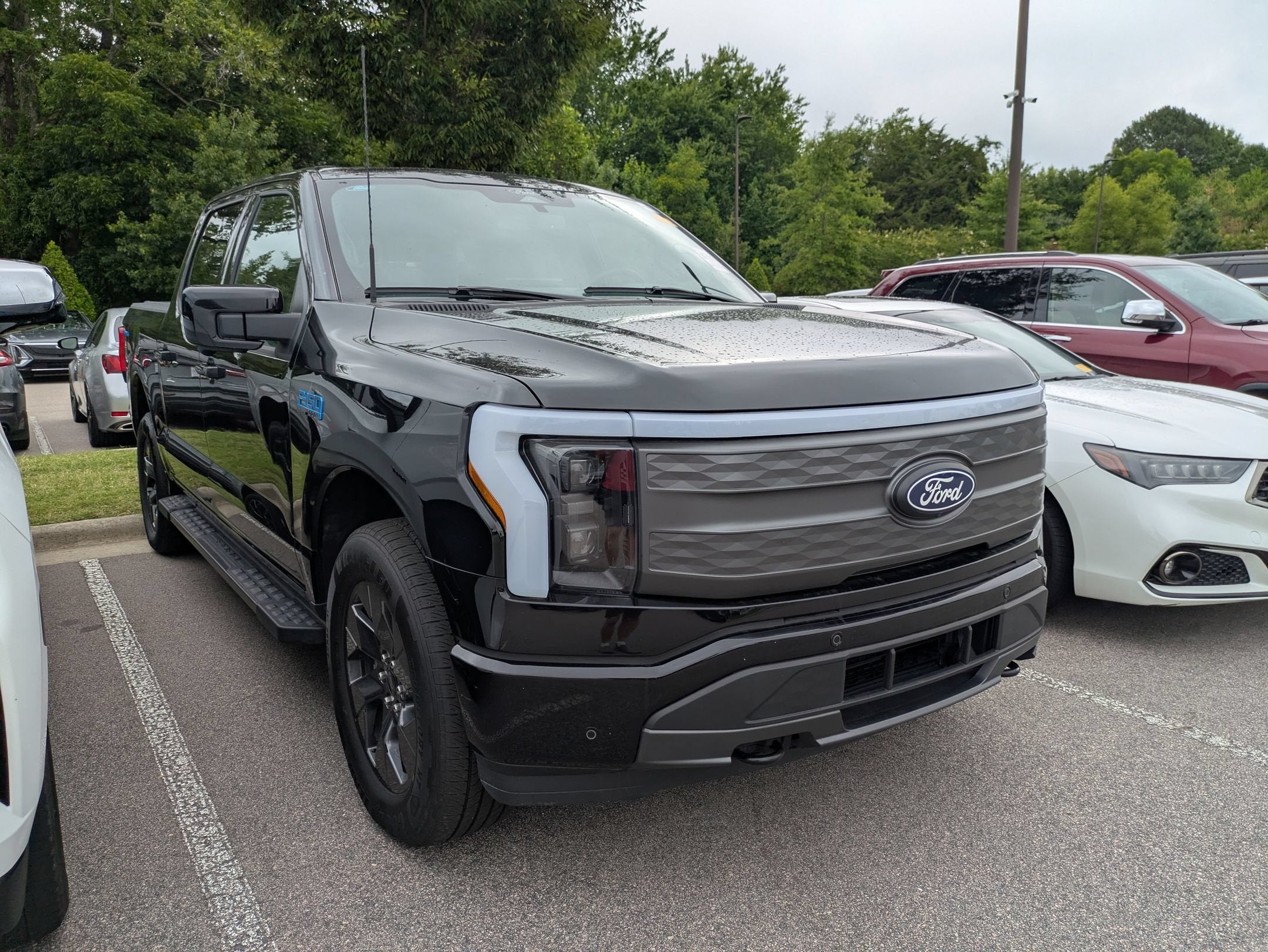2025 Ford F-150 Lightning LARIAT