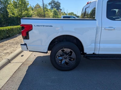 2025 Ford F-150 Lightning LARIAT