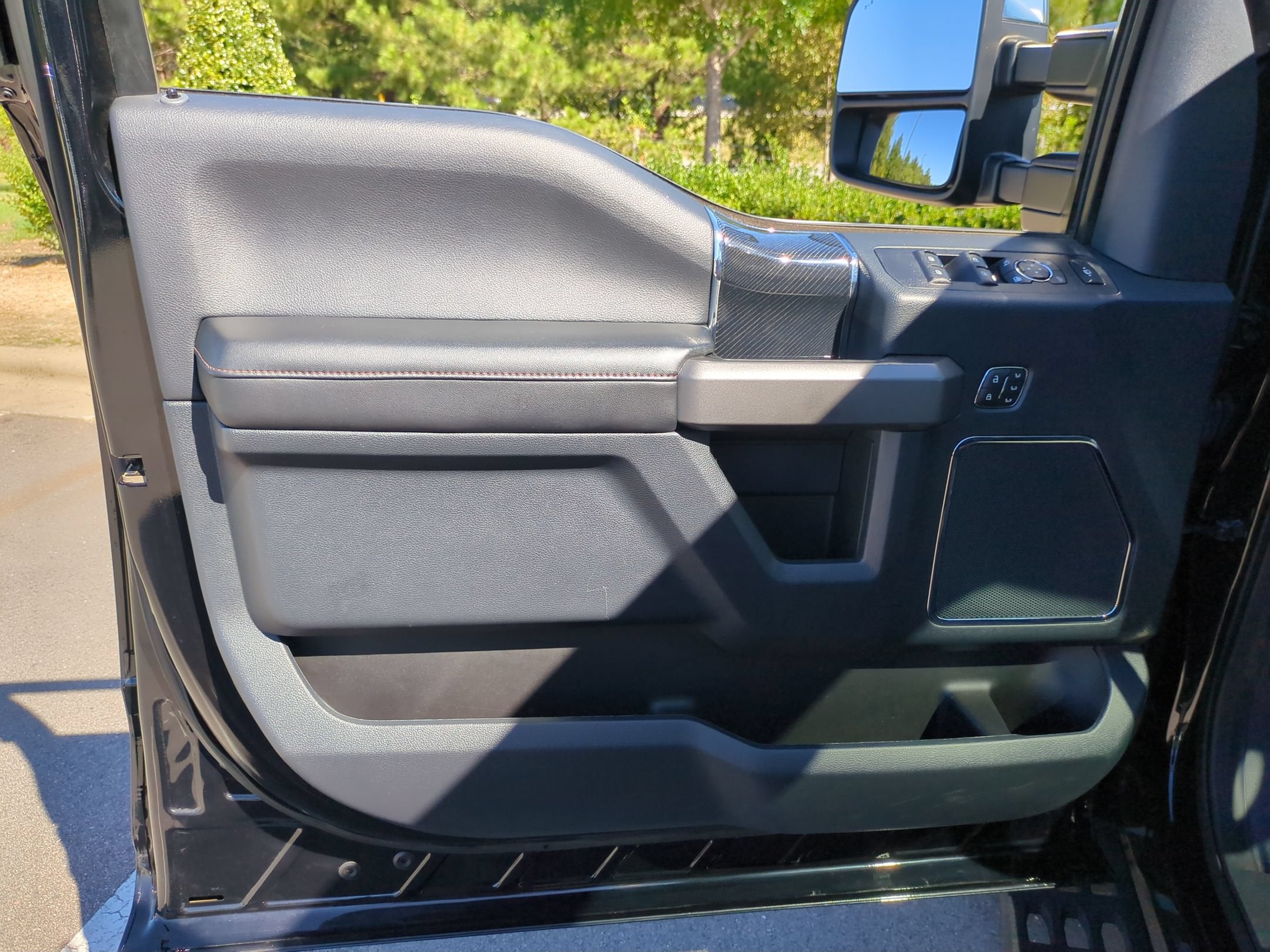 2022 Ford Super Duty F-250 SRW Platinum
