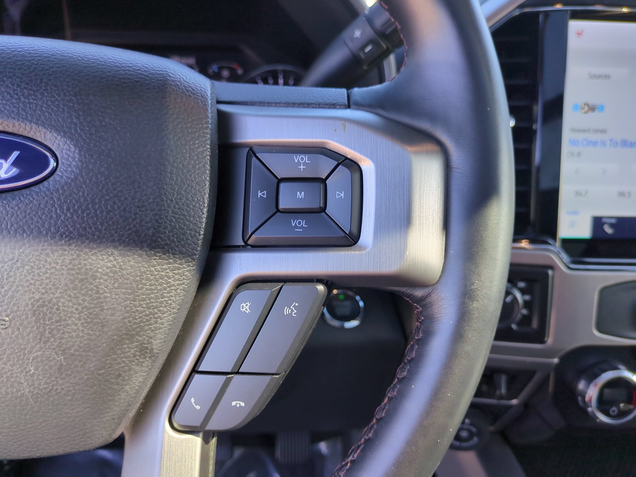 2022 Ford Super Duty F-250 SRW Platinum