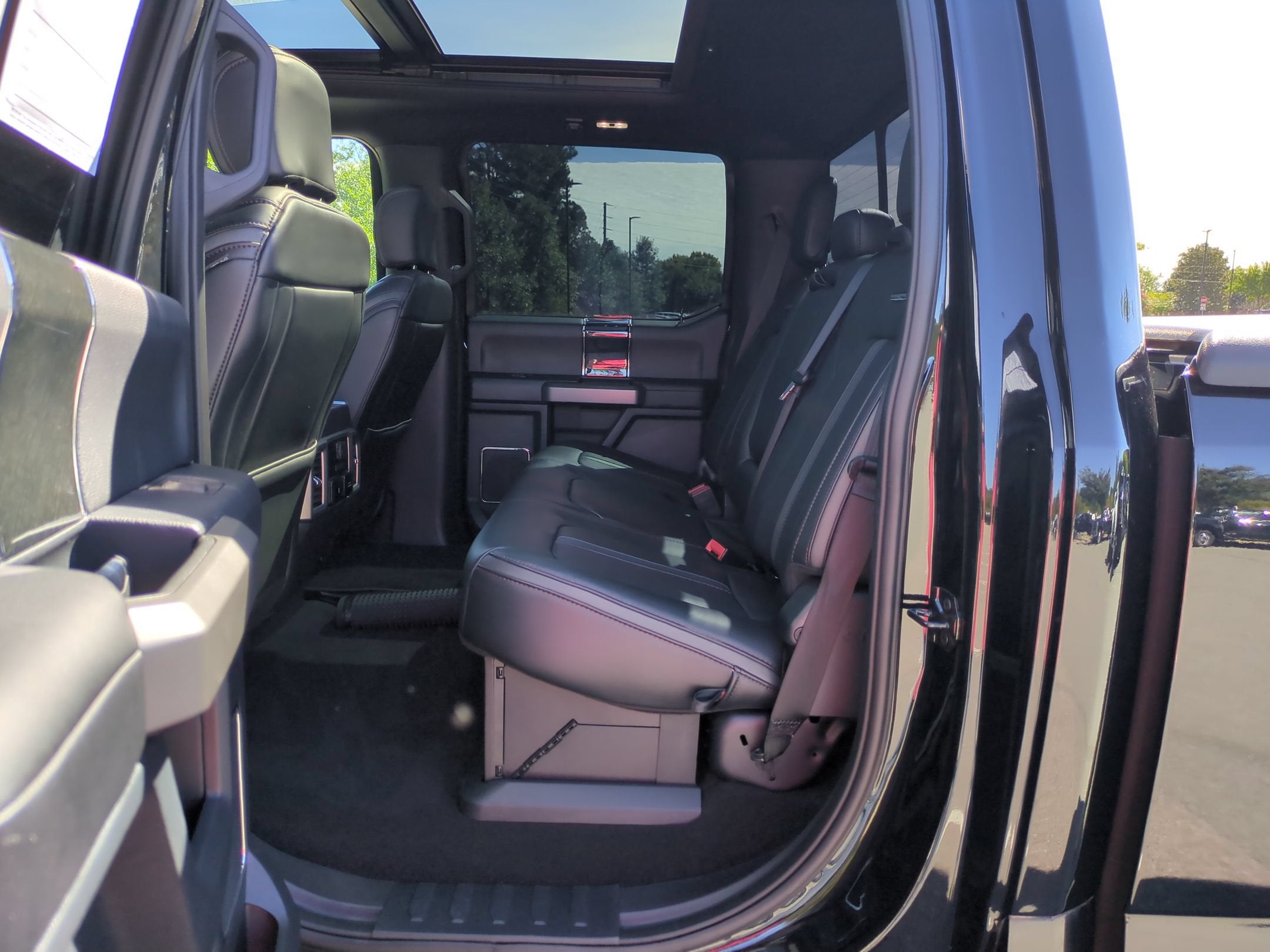 2022 Ford Super Duty F-250 SRW Platinum