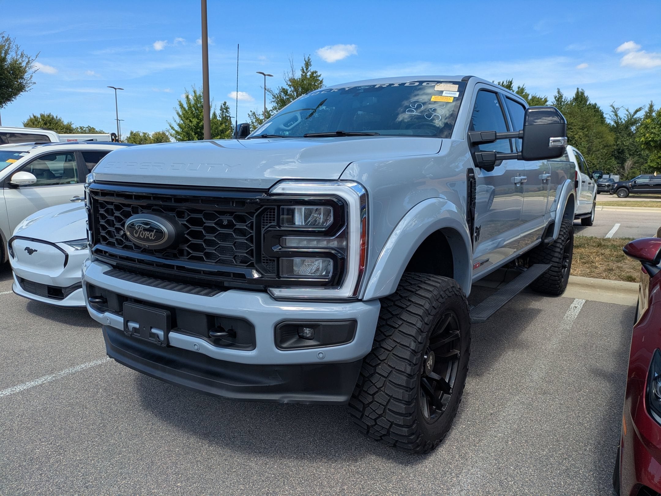 2025 Ford Super Duty F-250 SRW LARIAT Rocky Ridge