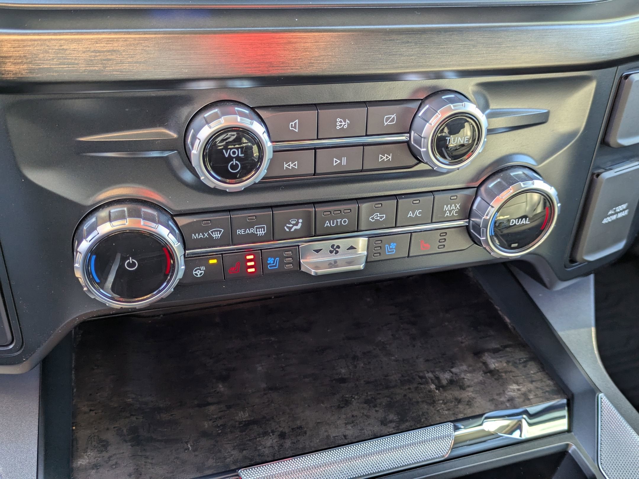 2023 Ford Super Duty F-350 SRW LARIAT