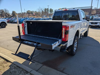 2023 Ford Super Duty F-350 SRW LARIAT