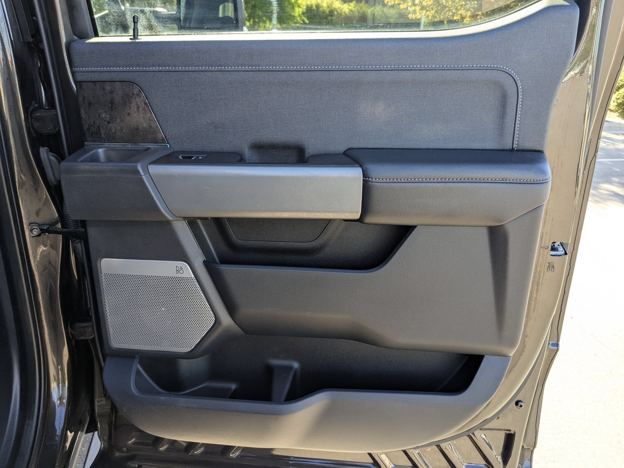 2024 Ford Super Duty F-350 SRW LARIAT