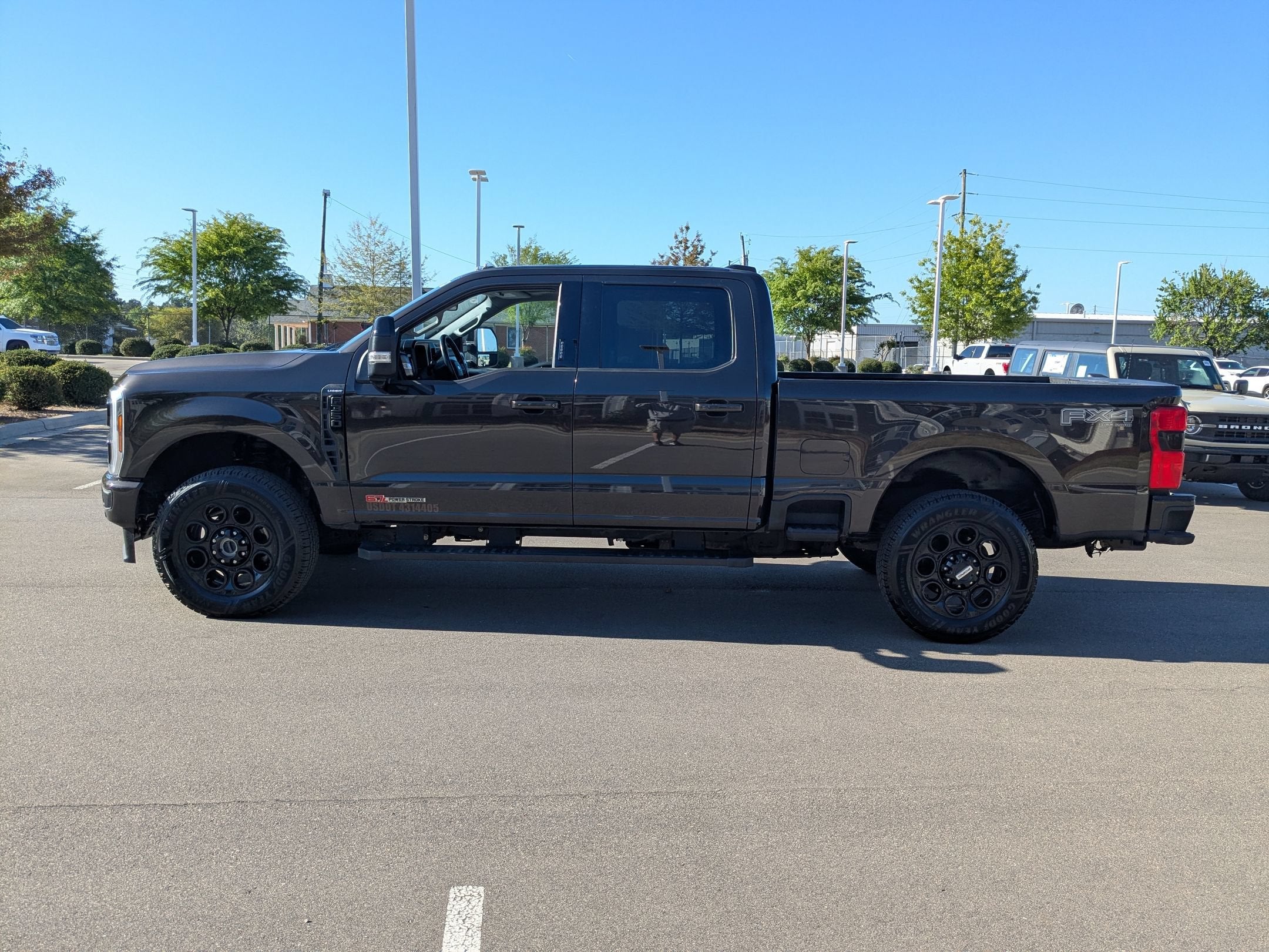 2024 Ford Super Duty F-350 SRW LARIAT