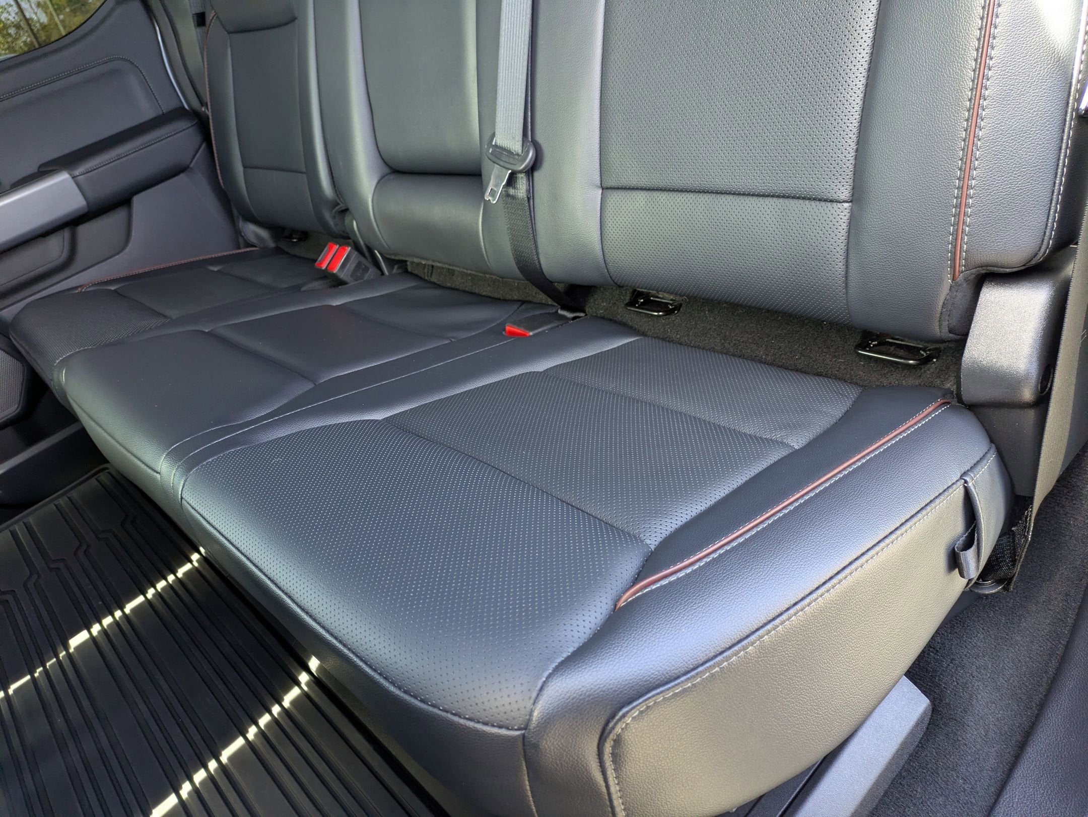 2024 Ford Super Duty F-350 SRW LARIAT