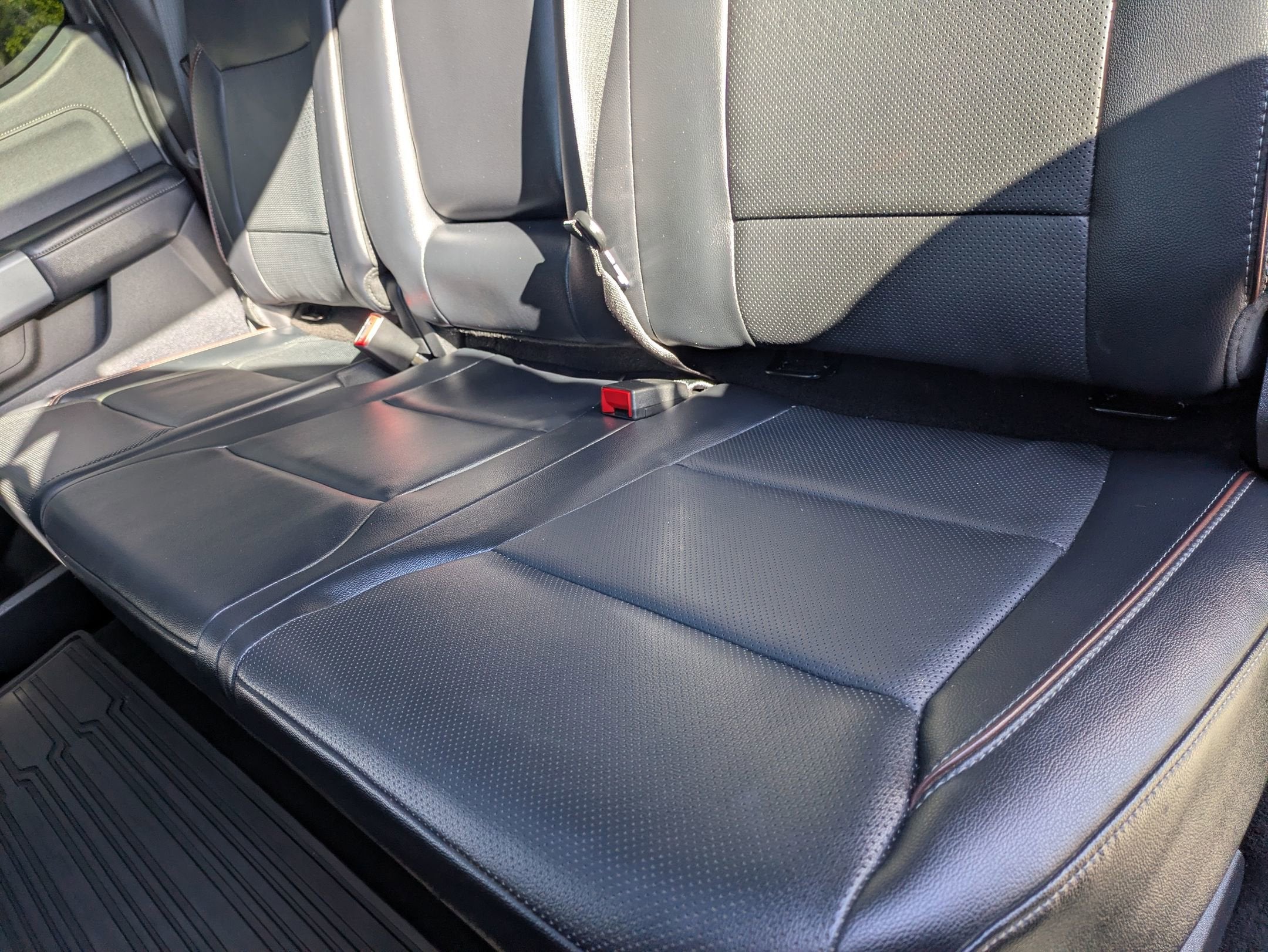 2024 Ford Super Duty F-350 SRW LARIAT