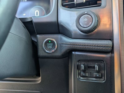 2023 Ford F-150 Lightning LARIAT