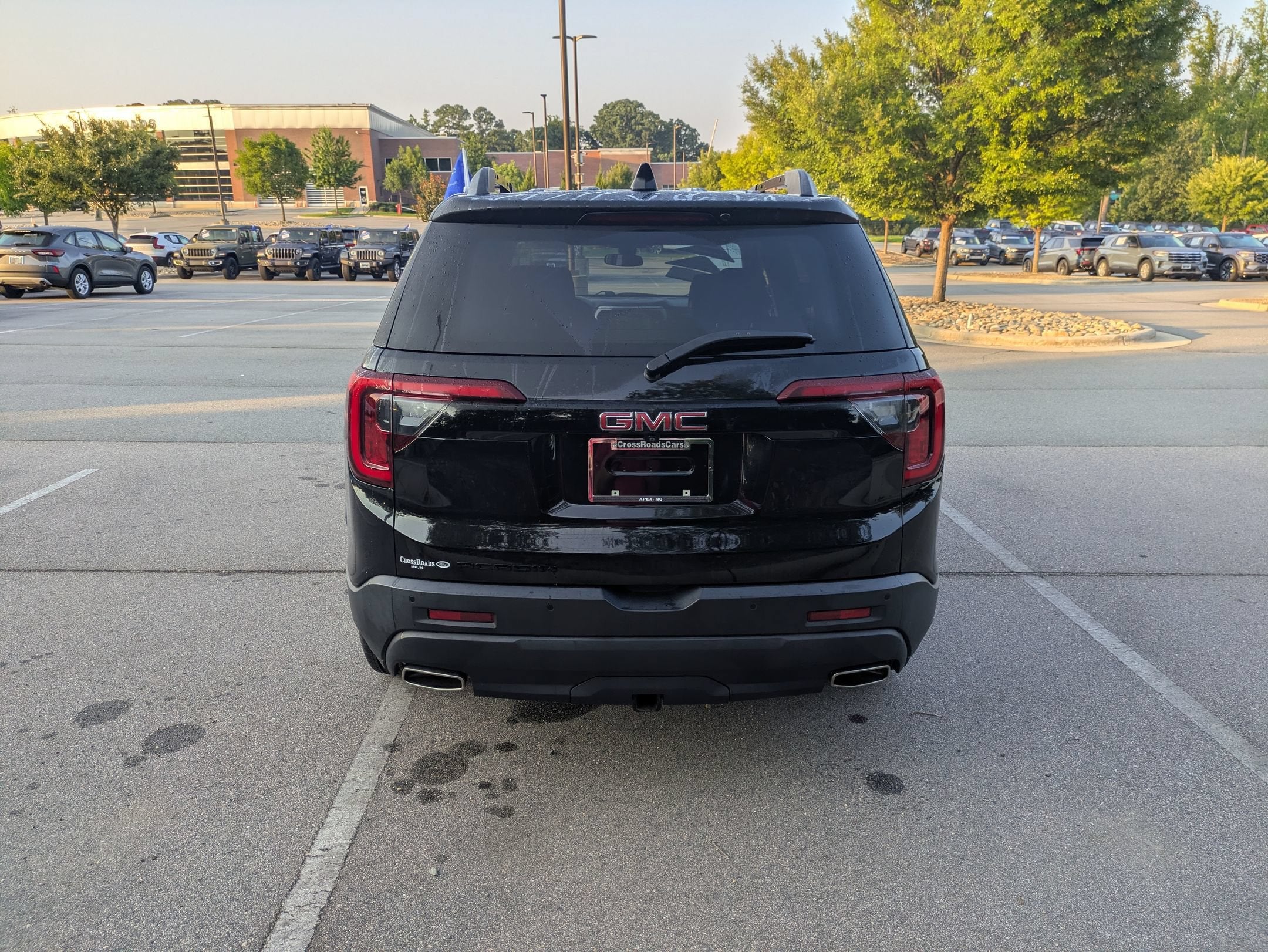 2023 GMC Acadia SLE