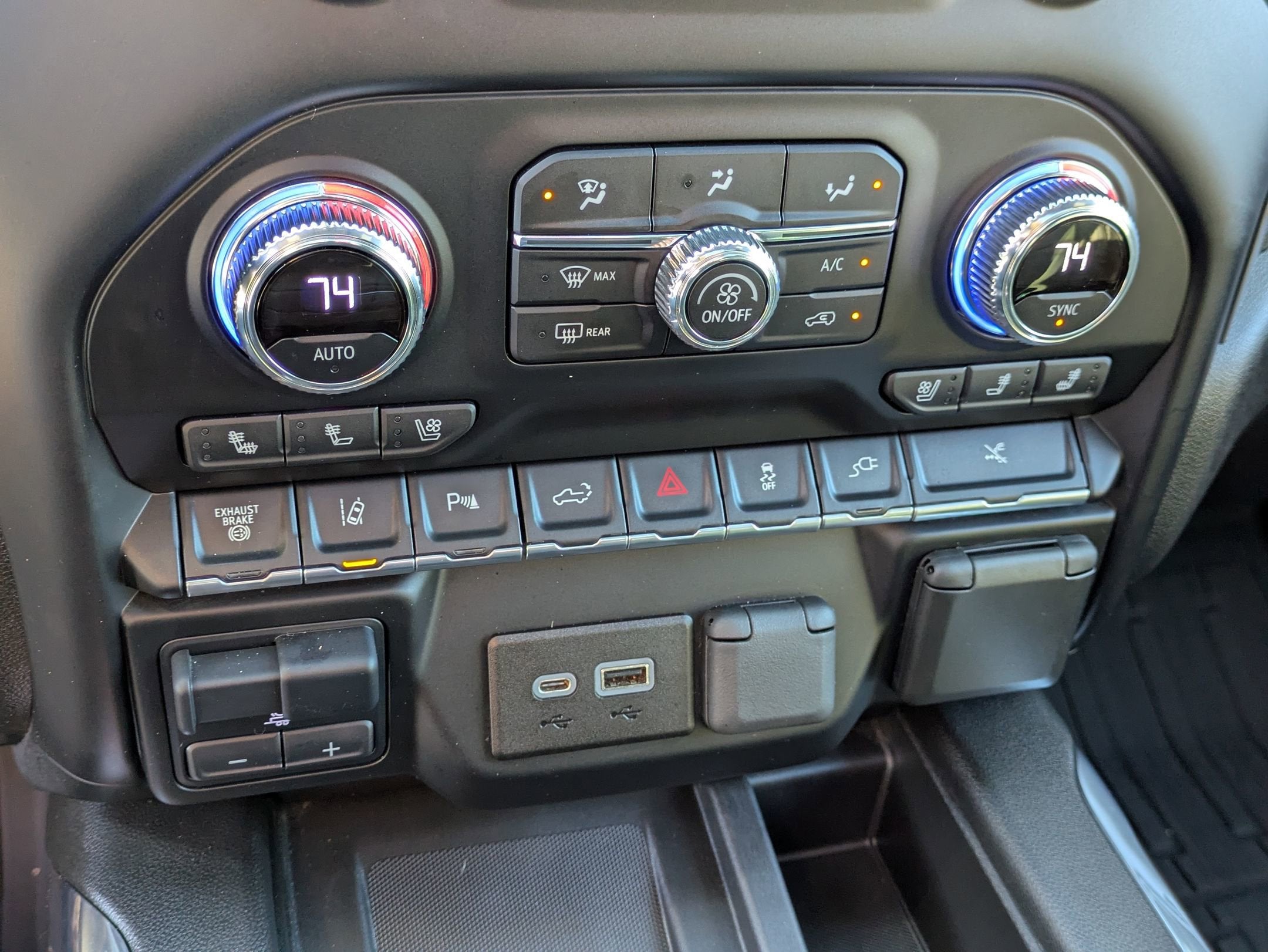 2022 GMC Sierra 3500HD Denali