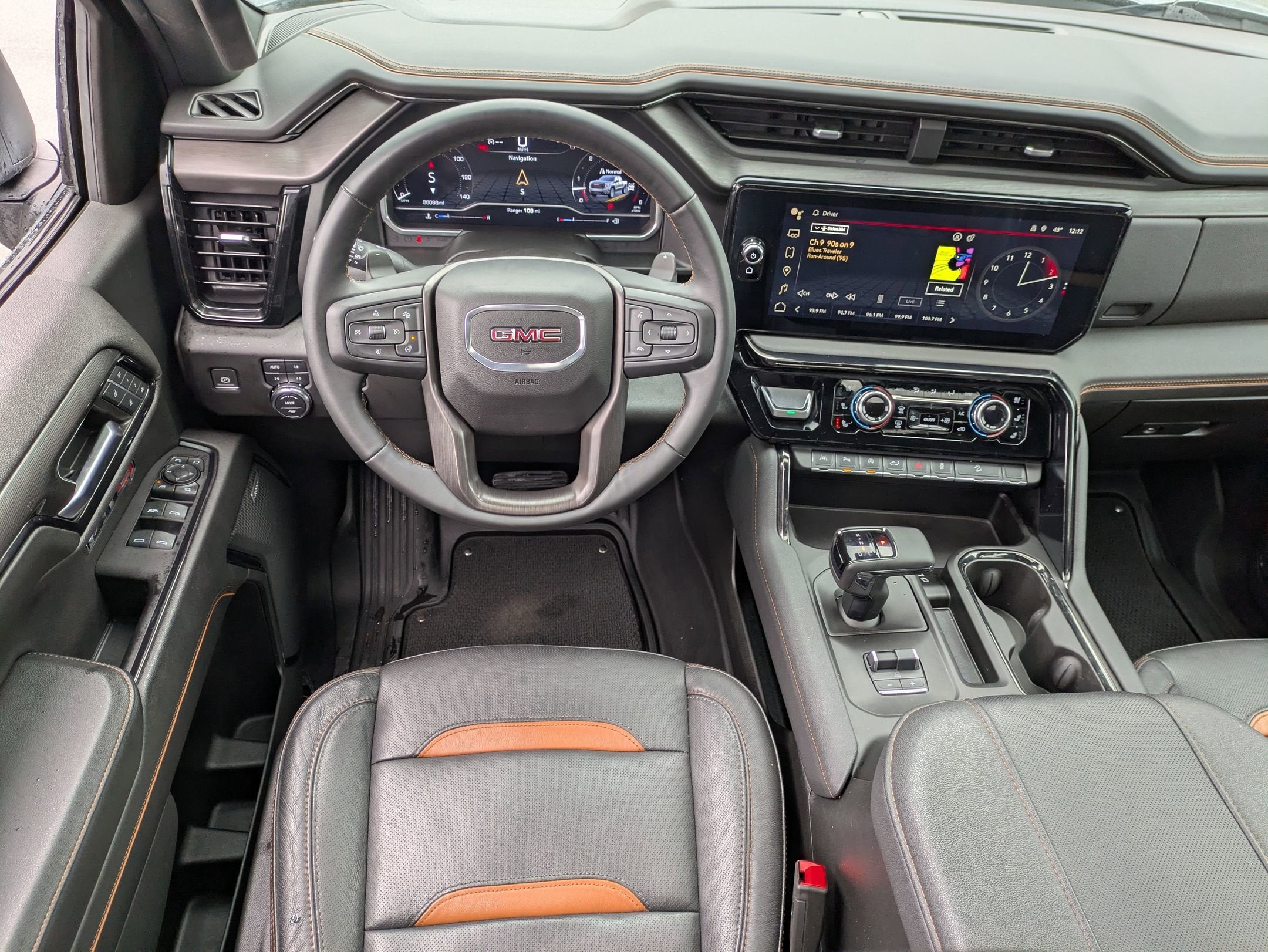 2024 GMC Sierra 1500 AT4