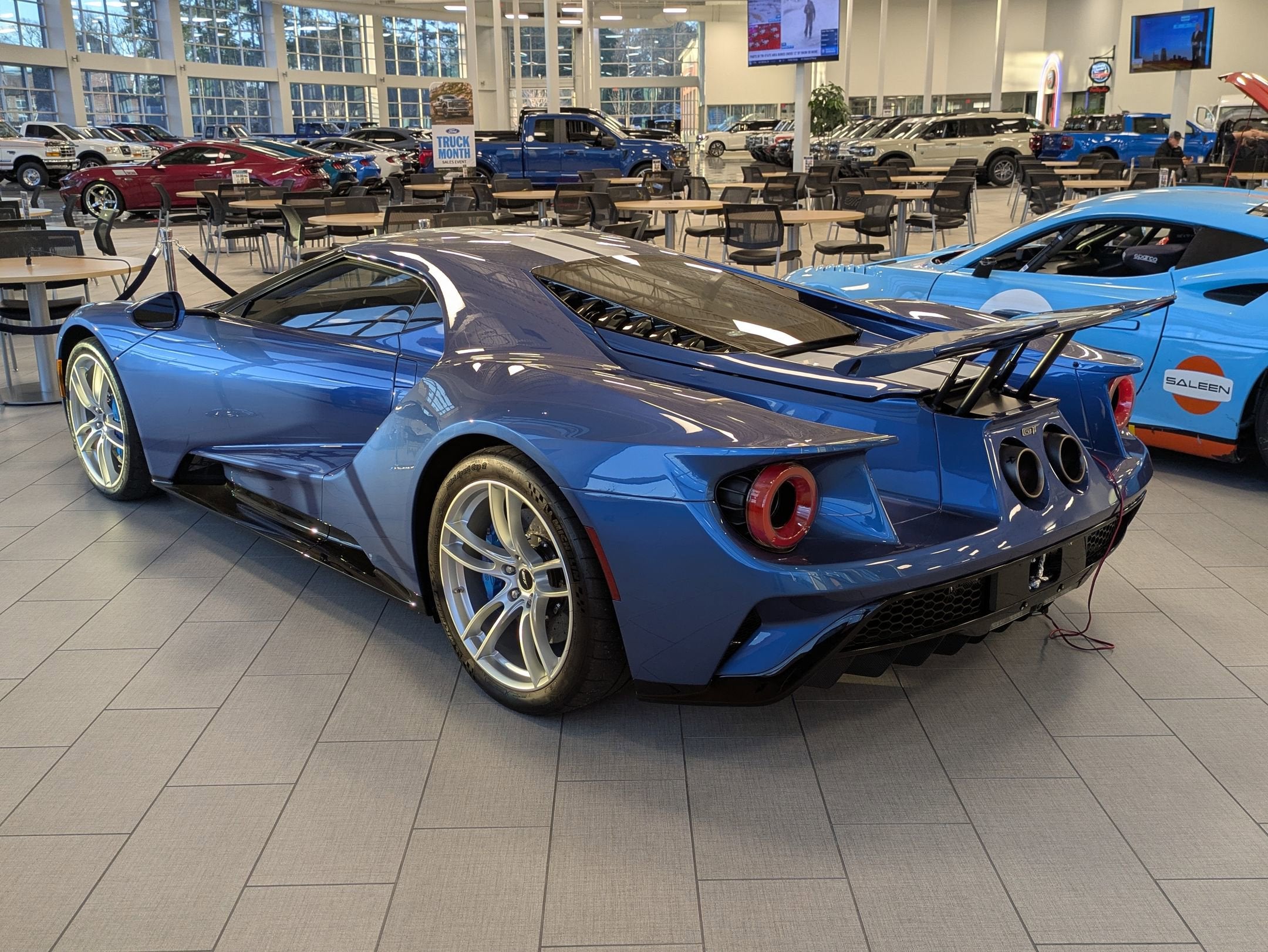 2022 Ford GT Base