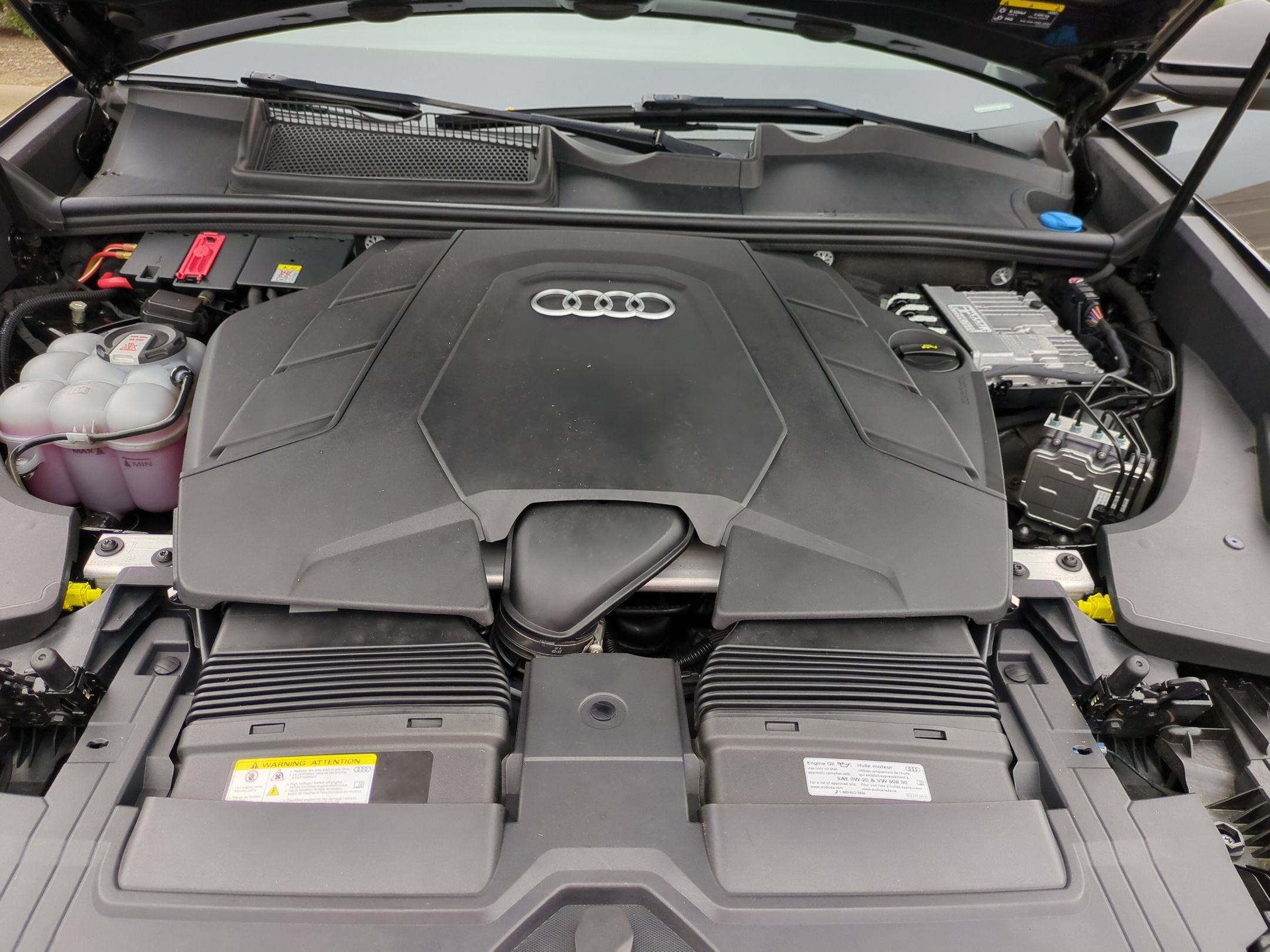 2023 Audi Q8 Premium Plus