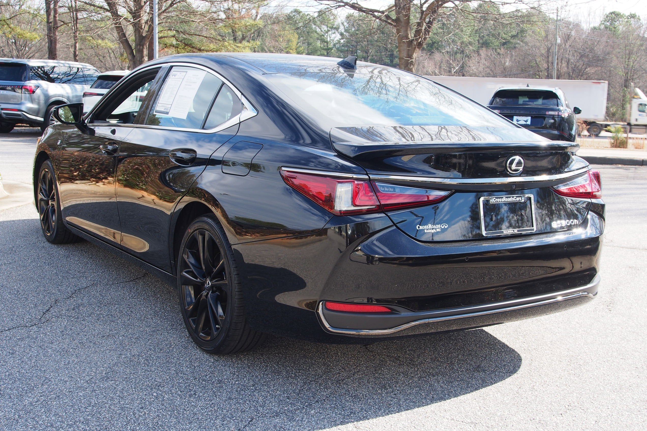 2023 Lexus ES ES 300h F SPORT Handling