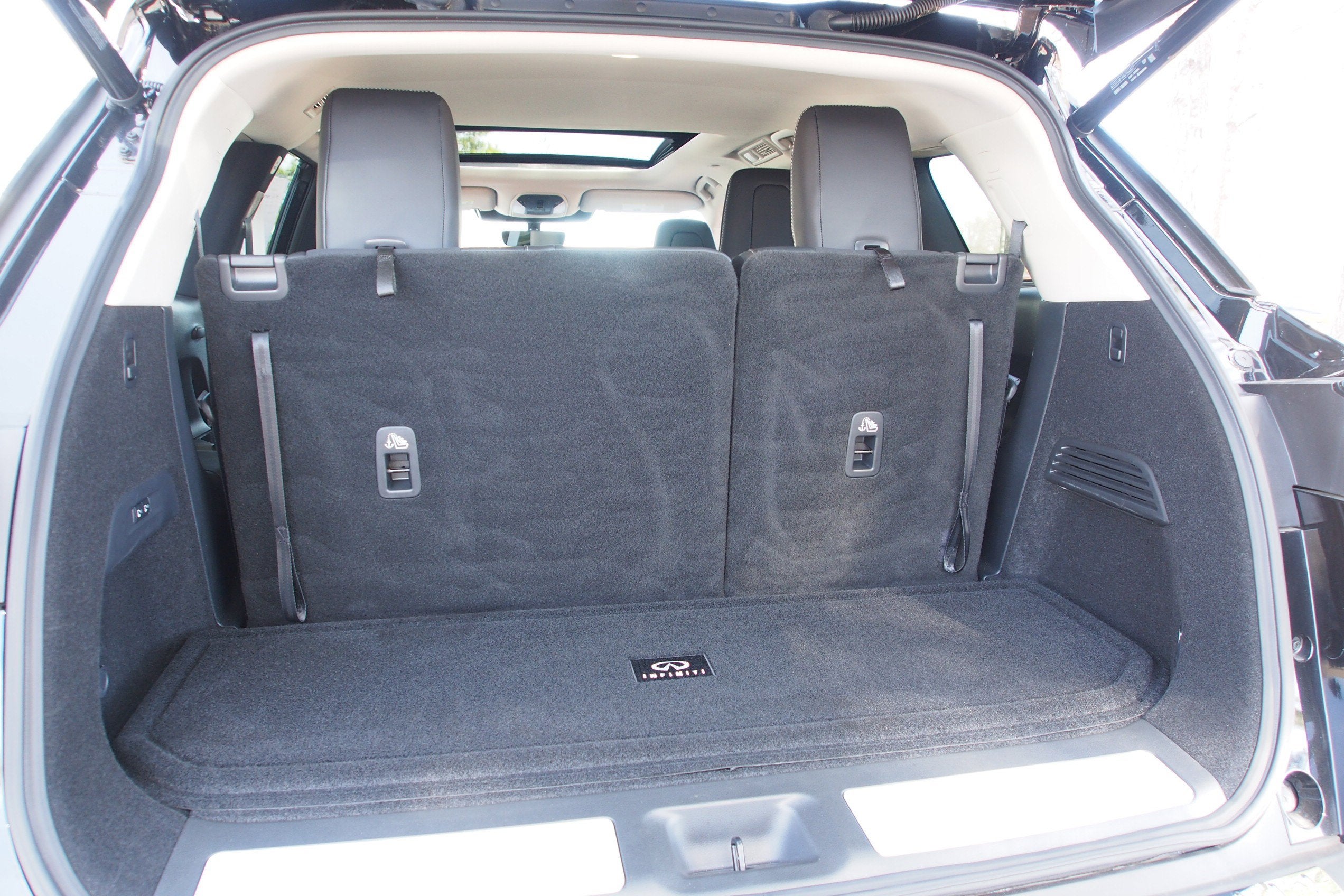 2025 INFINITI QX60 SENSORY