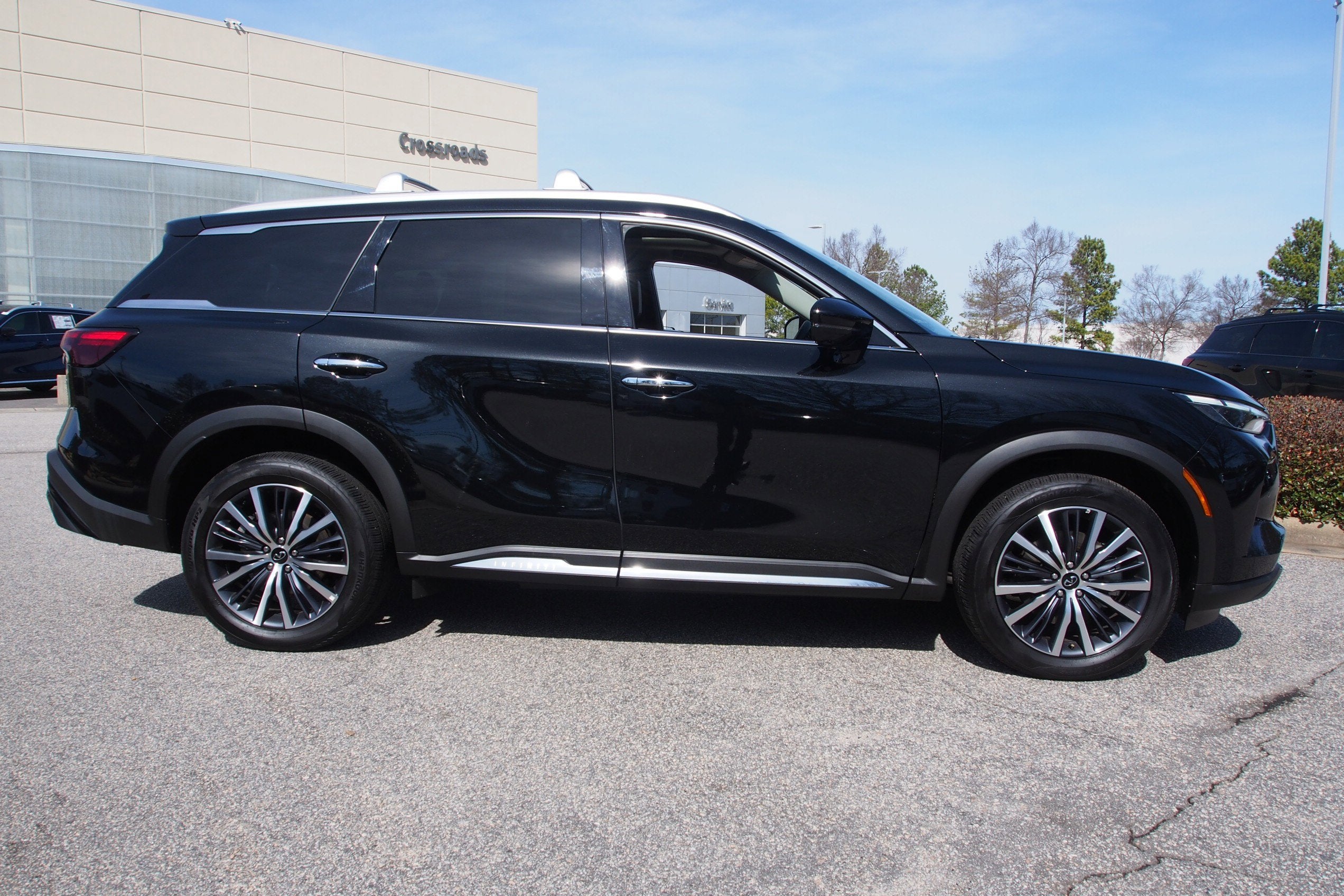 2025 INFINITI QX60 SENSORY