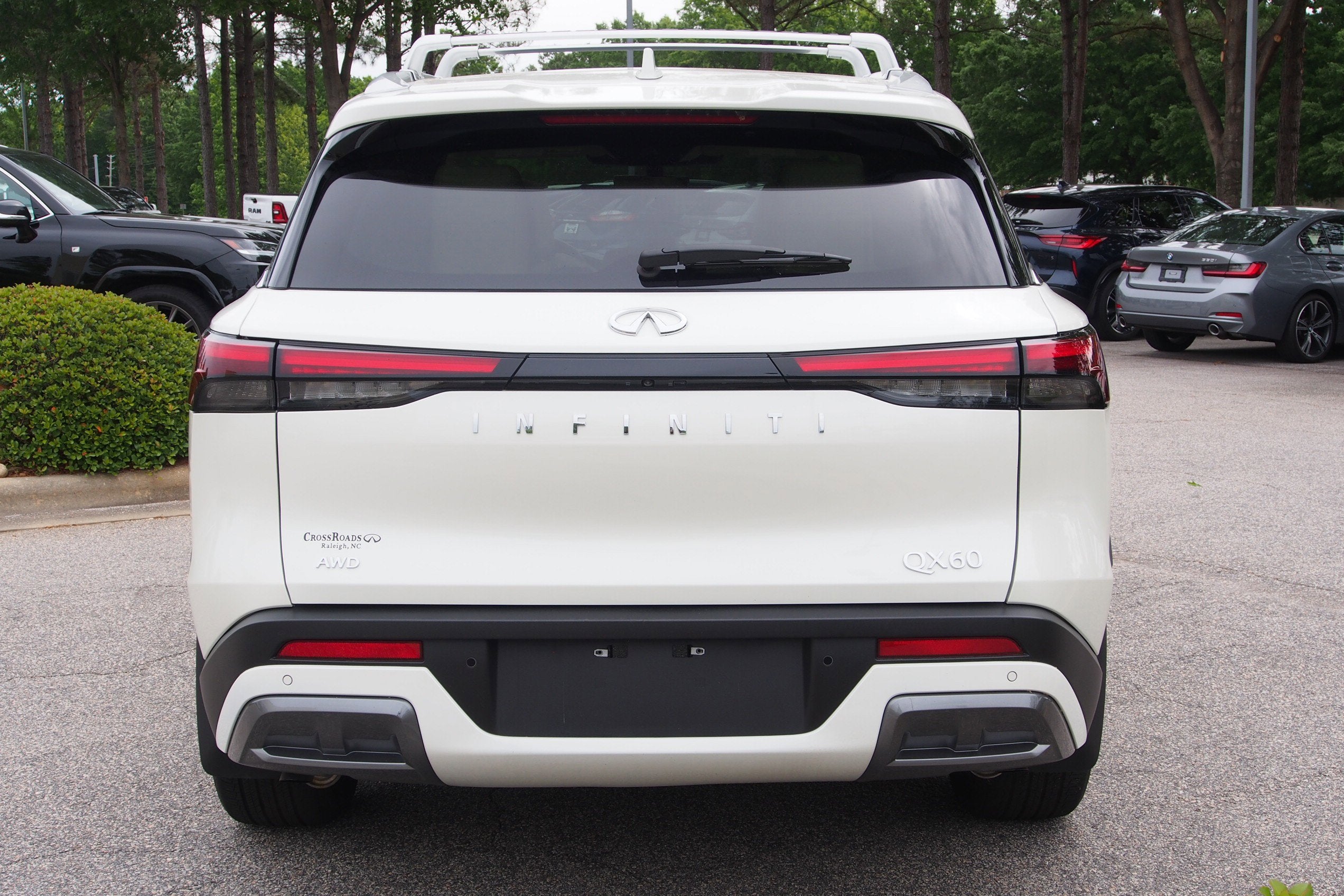 2025 INFINITI QX60 SENSORY