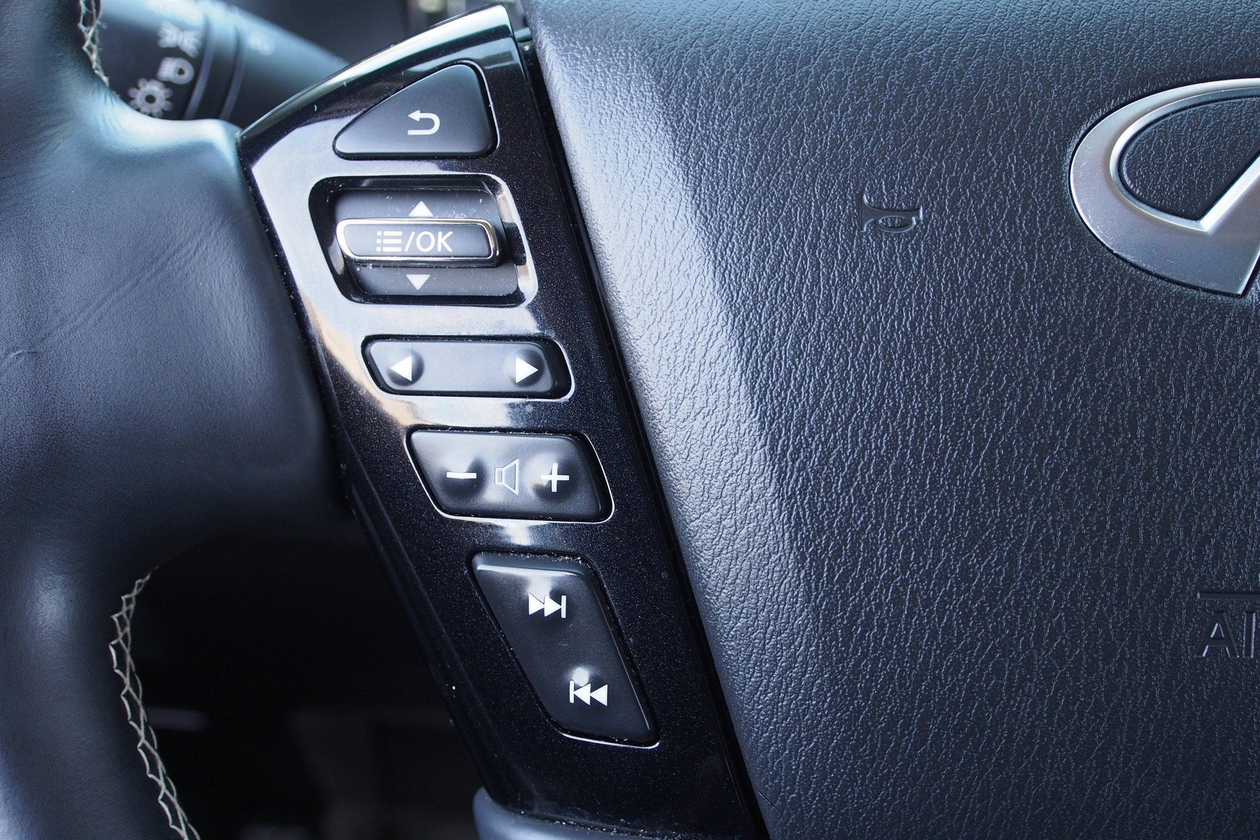 2022 INFINITI QX80 PREMIUM SELECT