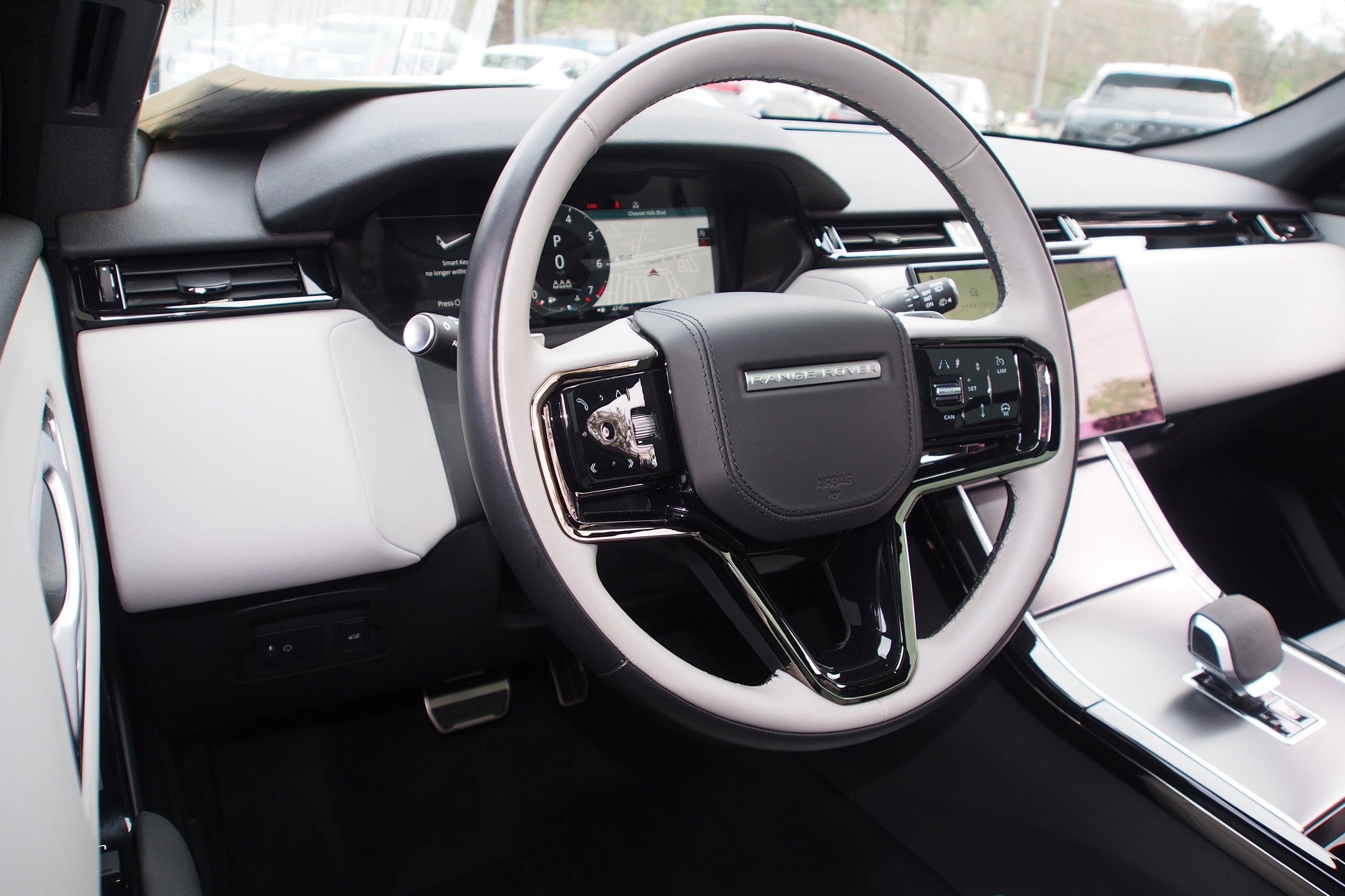 2024 Land Rover Range Rover Velar Dynamic SE