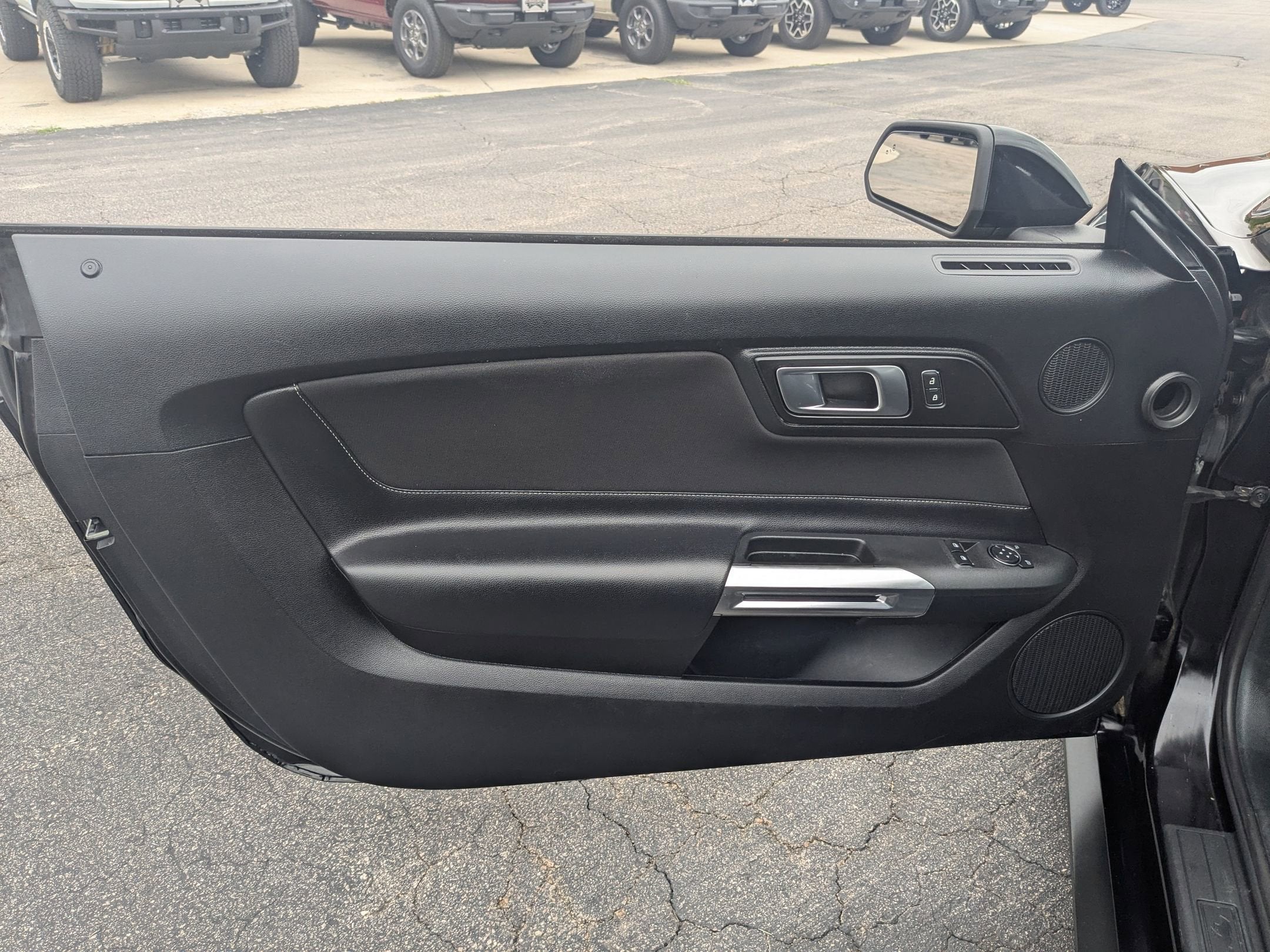 2021 Ford Mustang EcoBoost